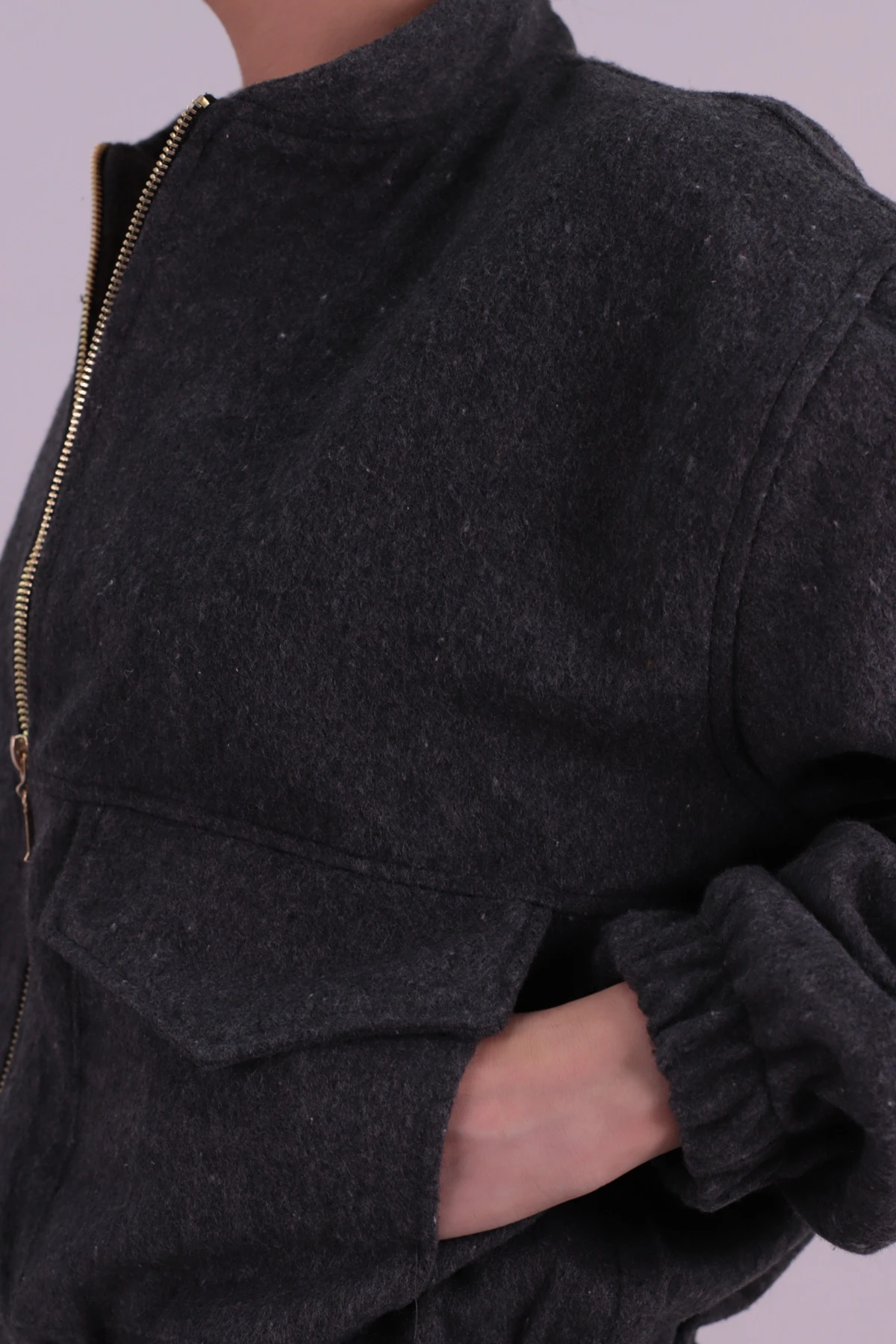 Kadın Antrasit Cepli Kolları Ve Beli Lastikli Bomber Kaşe Mont ARM-26K001027