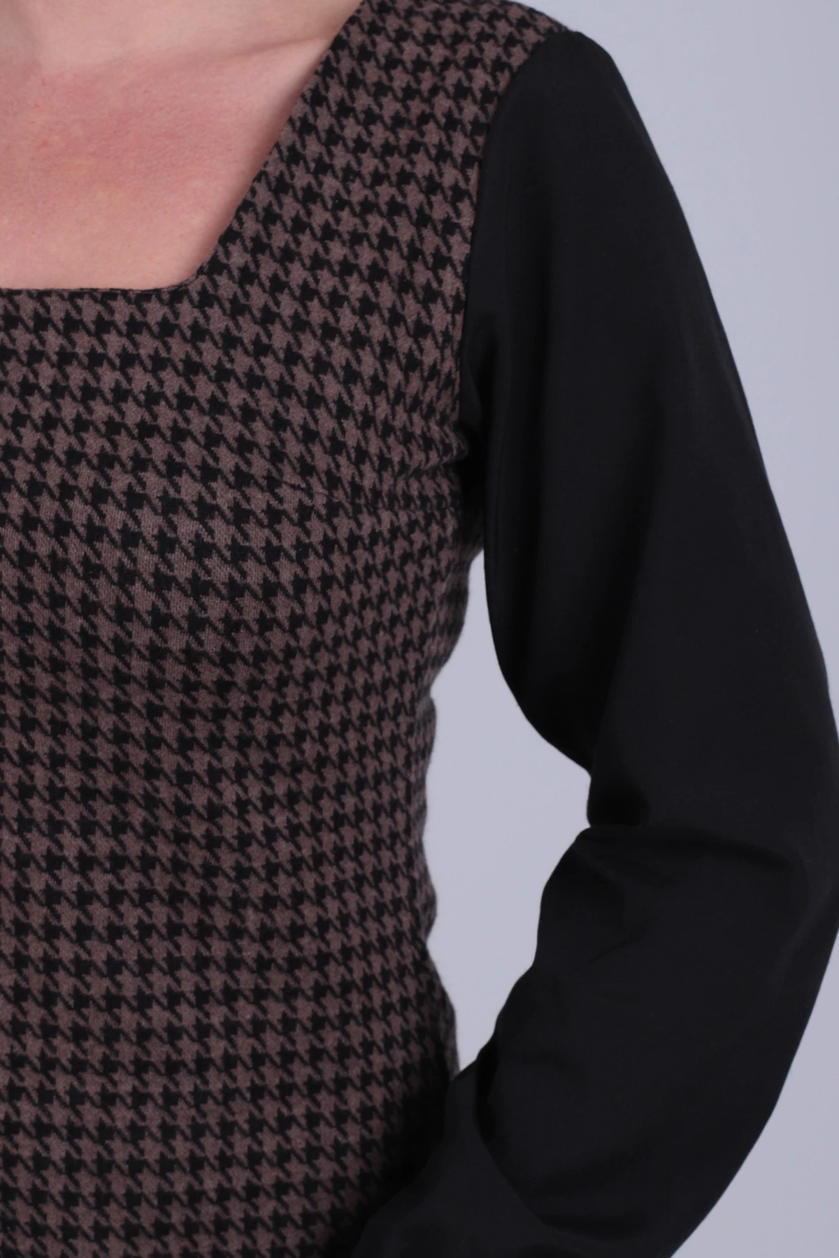 Kadın Vizon-Siyah Ekoseli Kare Yaka Uzun Kol Elbise ARM-22Y001182