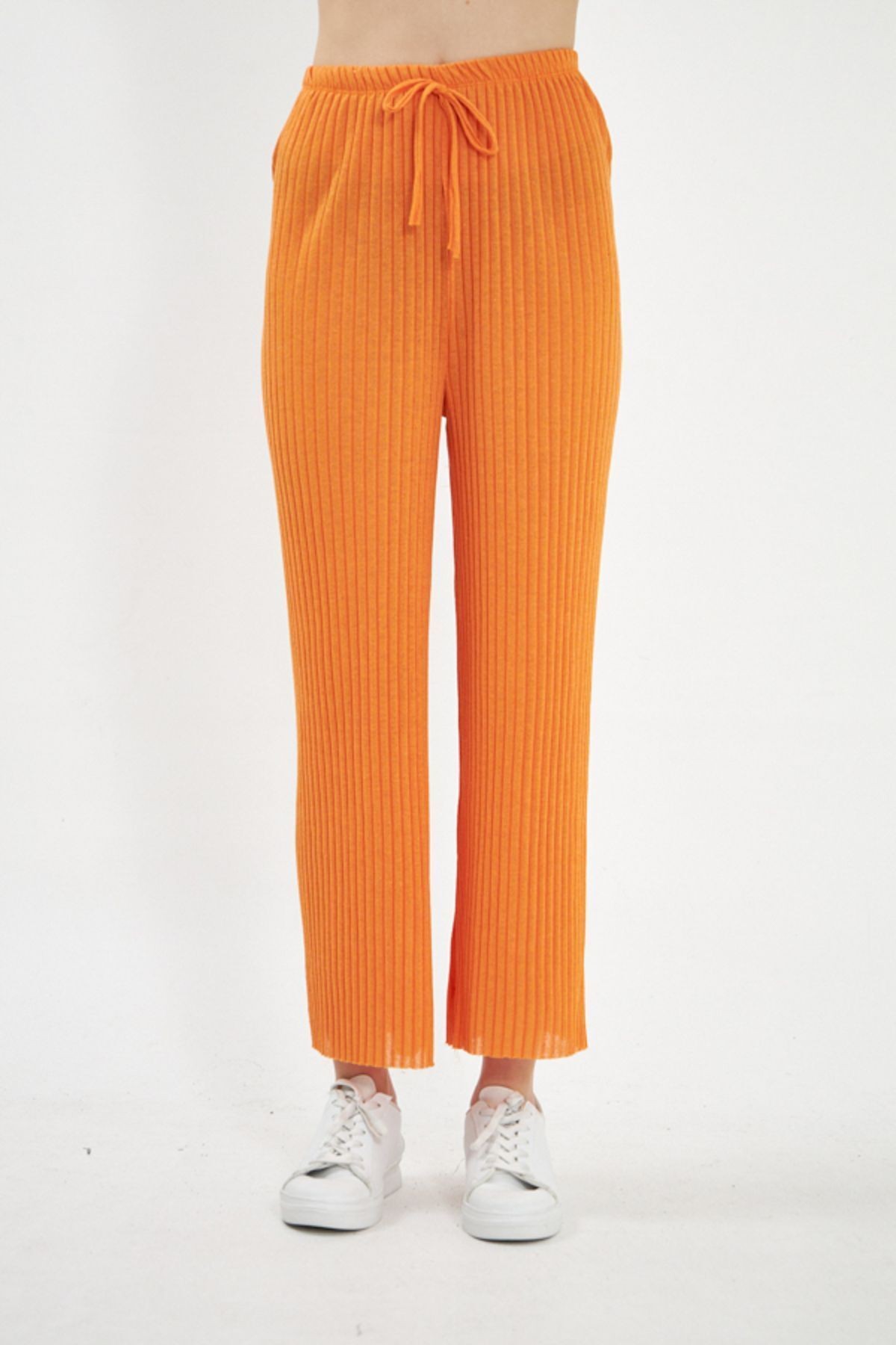 Kadın Turuncu Beli Lastikli Fitilli Triko Pantolon ARM-22K105002