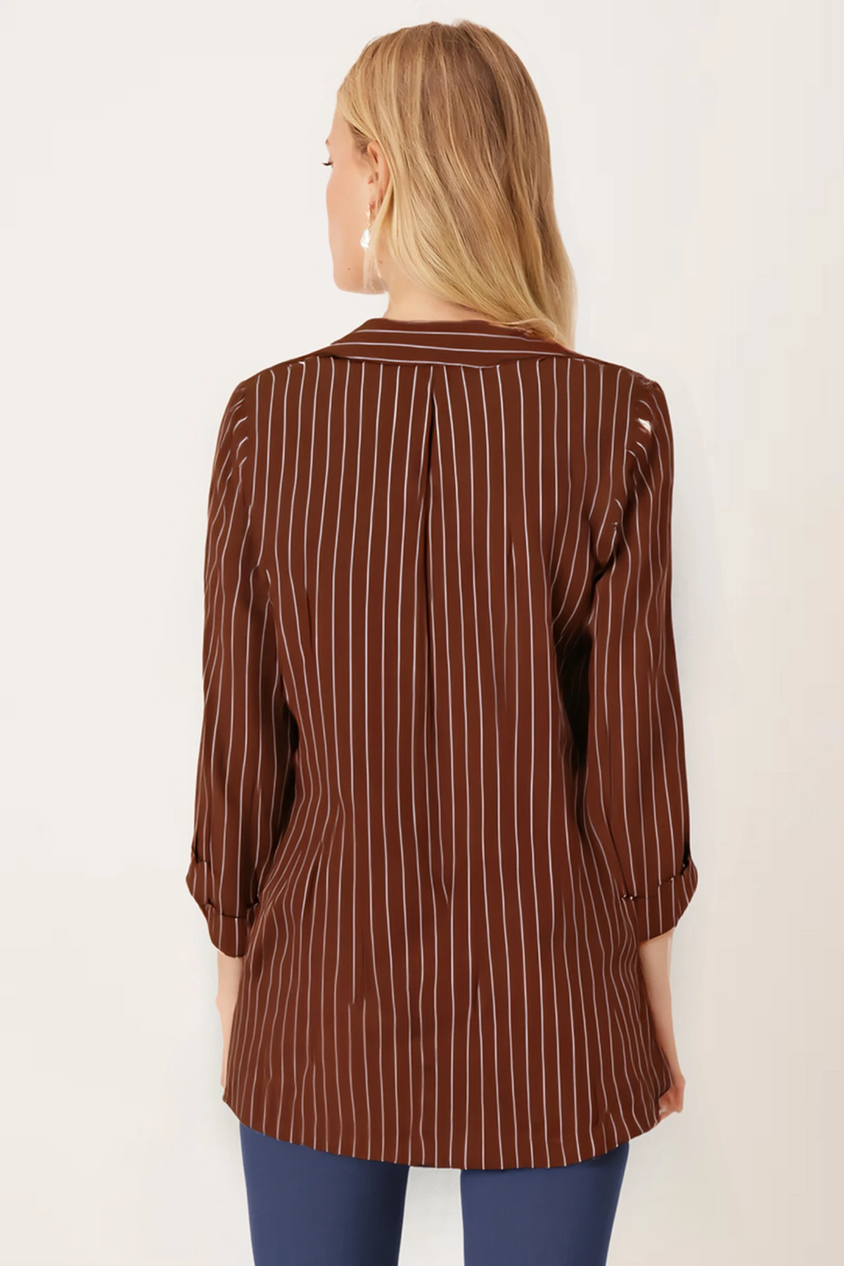 Kadın Kahve Oversize Duble Kol Kruvaze Yaka Astarlı Blazer Ceket ARM-26K001052