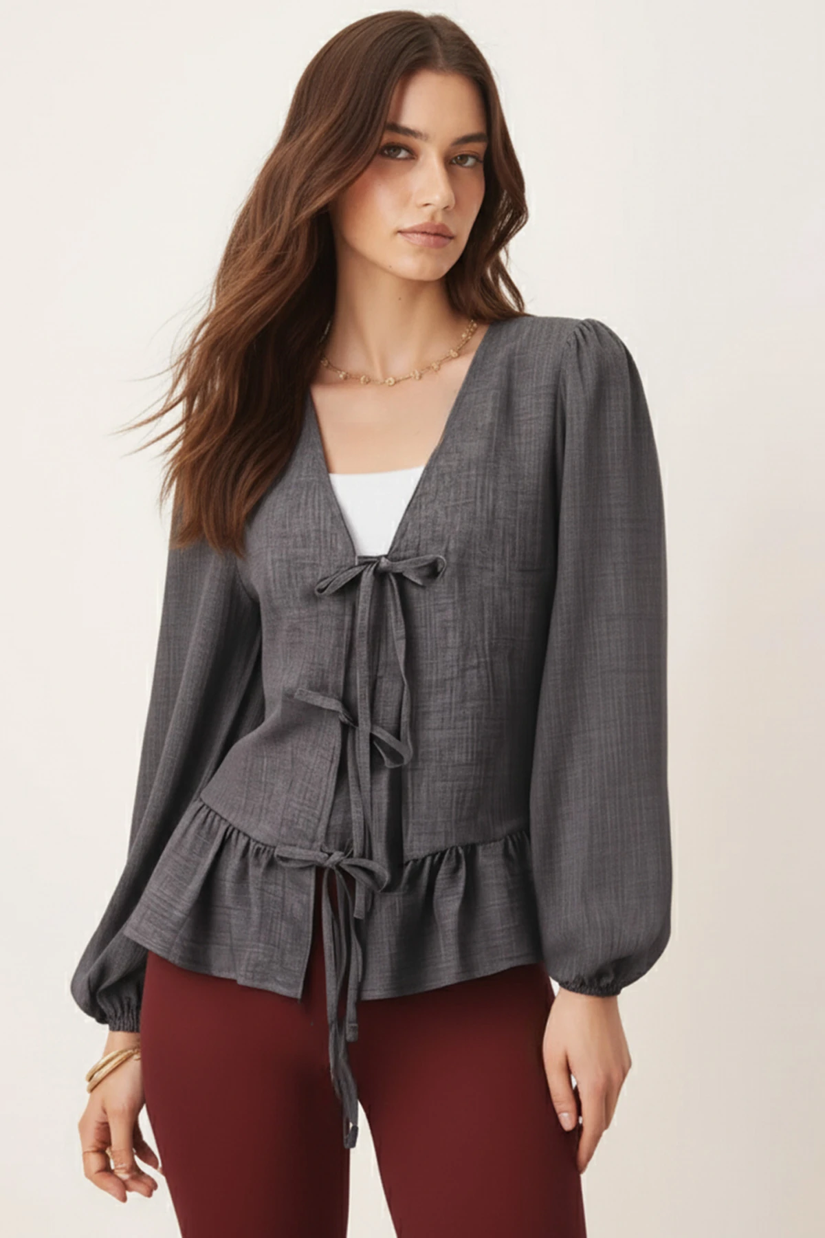 Kadın Füme Önden Bağlamalı Etek Ucu Fırfırlı Kolları Lastikli Bluz ARM-26K001019