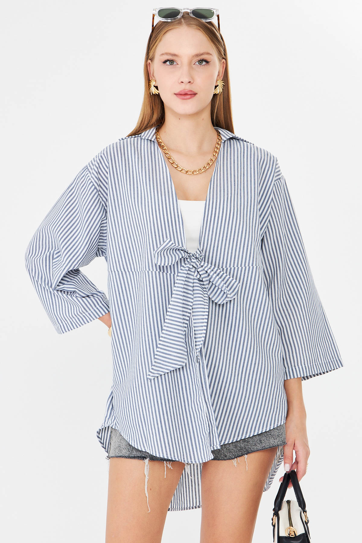 Kadın Koyu Lacivert Çizgili Önden Bağlamalı Kimono Gömlek ARM-25Y001085