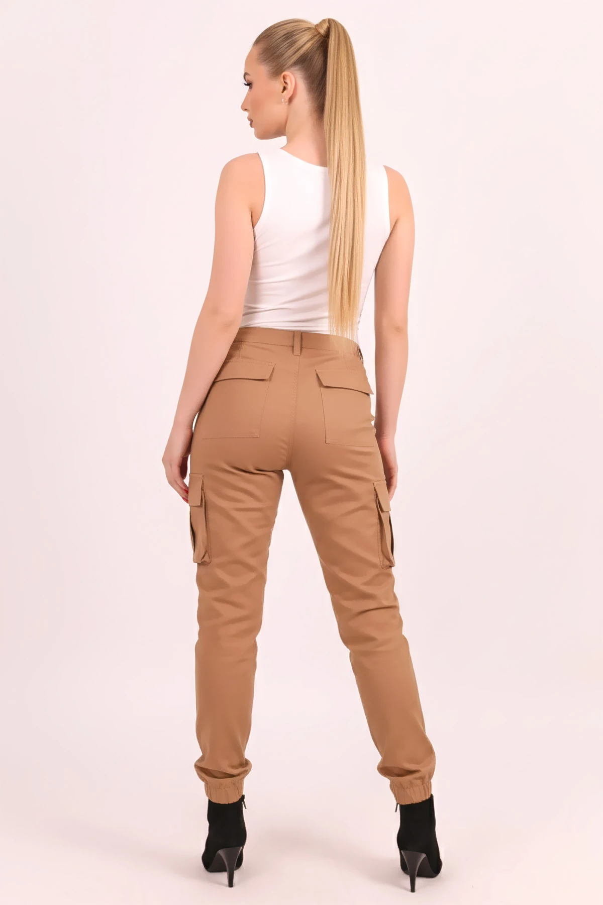 Kadın Bej Cepleri Taş Detaylı Kargo Cep Pantolon ARM-26K136020