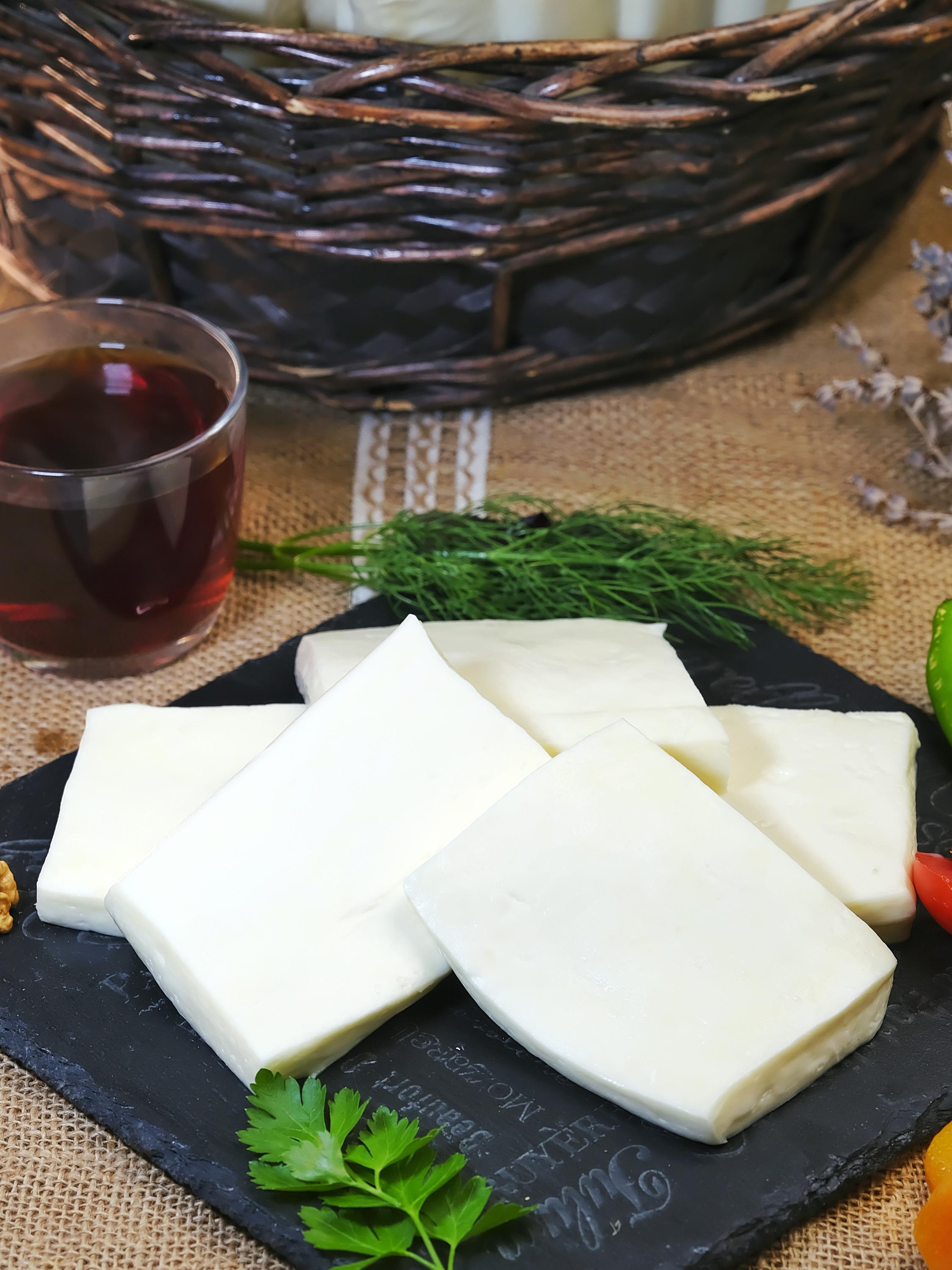 Yaprak  Peyniri Tam Yağlı Az Tuzlu 1 kg
