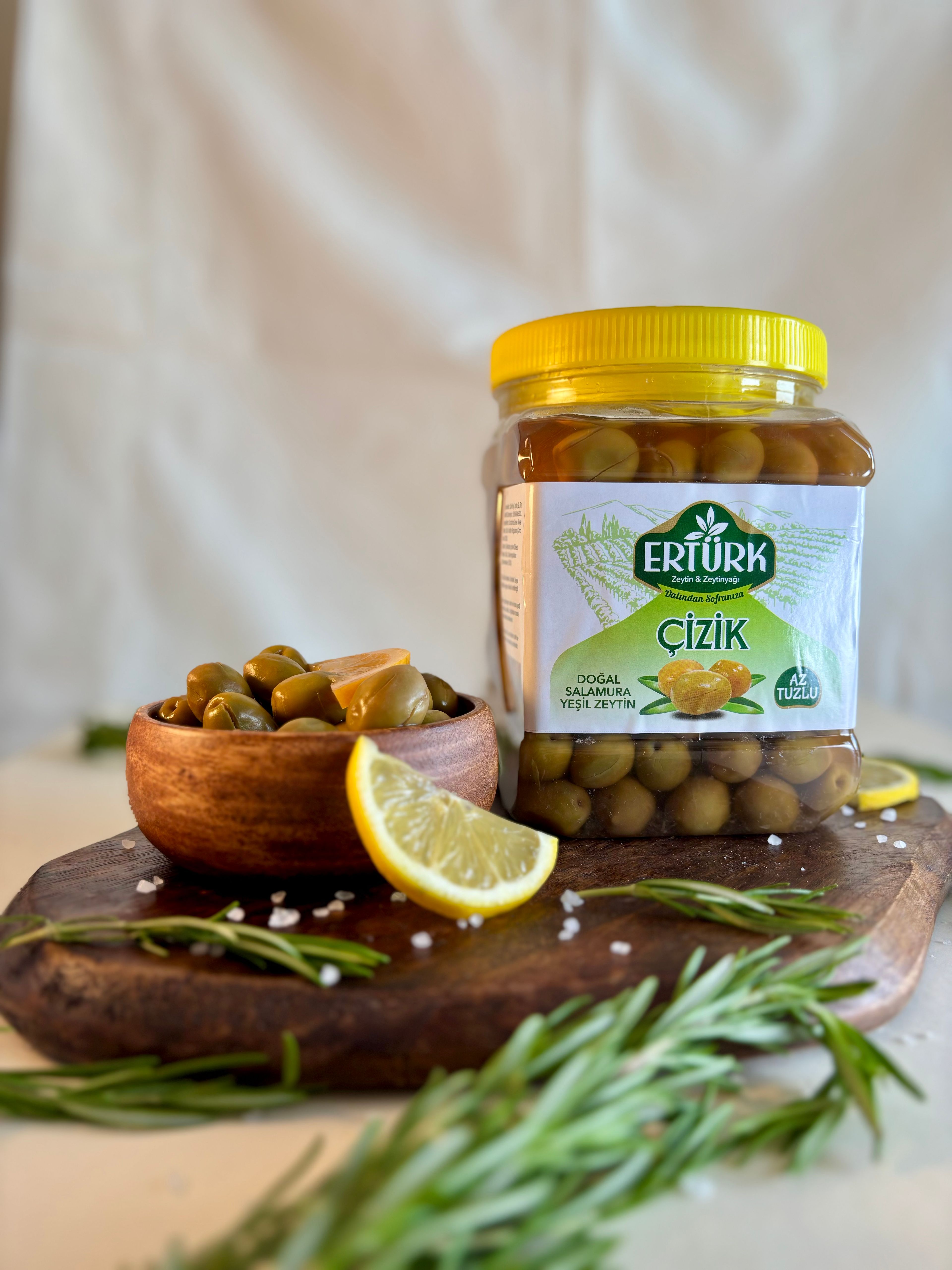 Yeşil Çizik Zeytin (Salamura Sulu) 1 kg