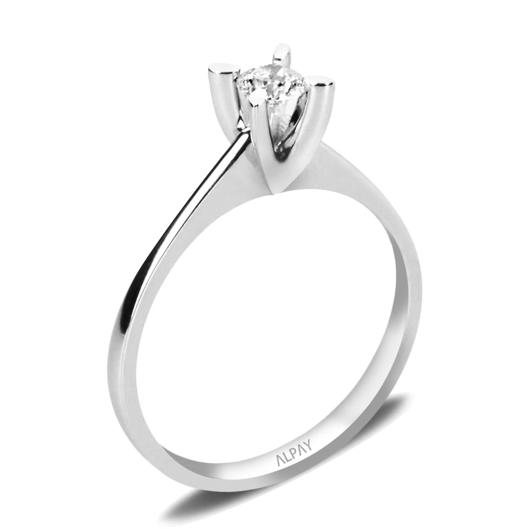 18K Diamond Solitaire Ring