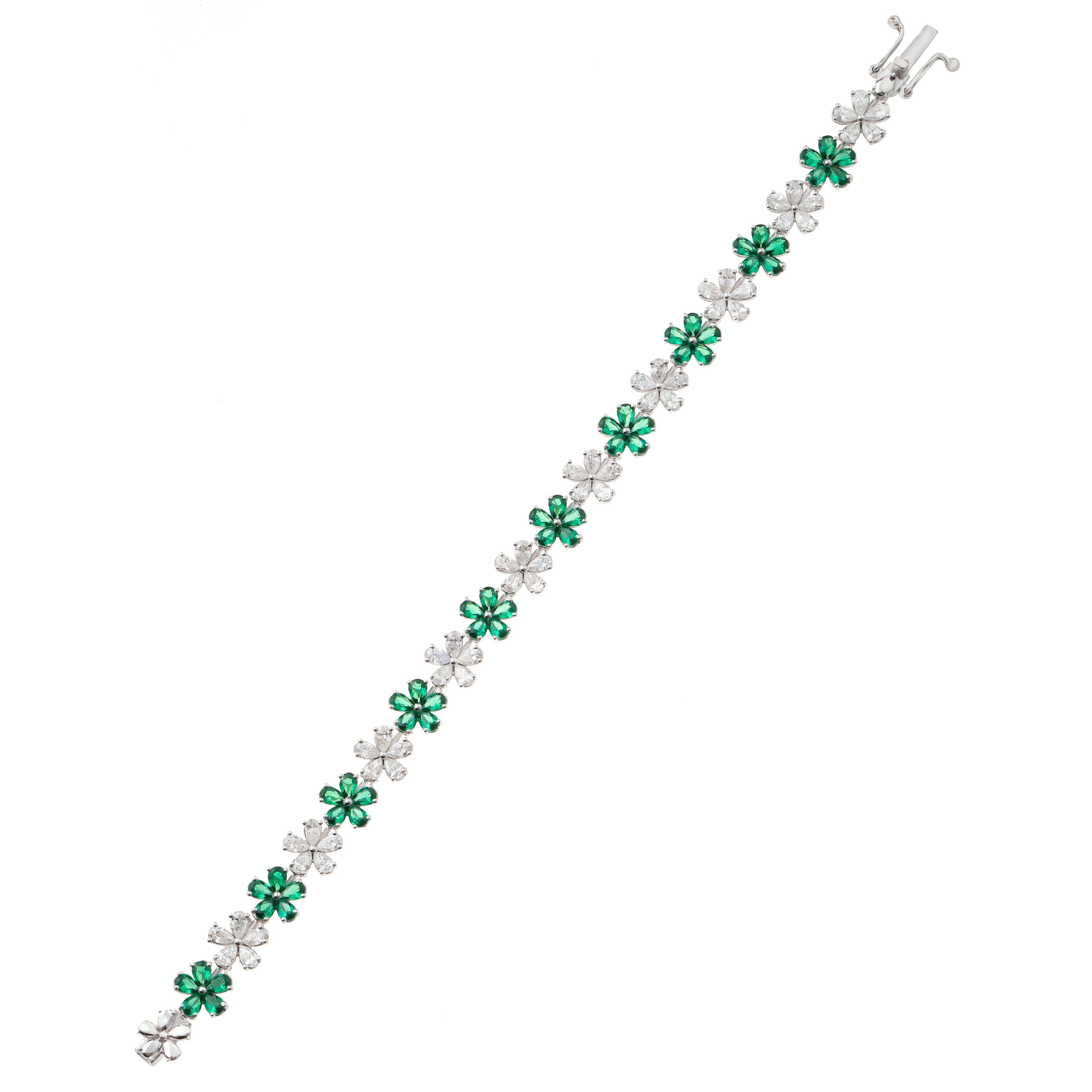 Flower Patterned Diamond Bracelet
