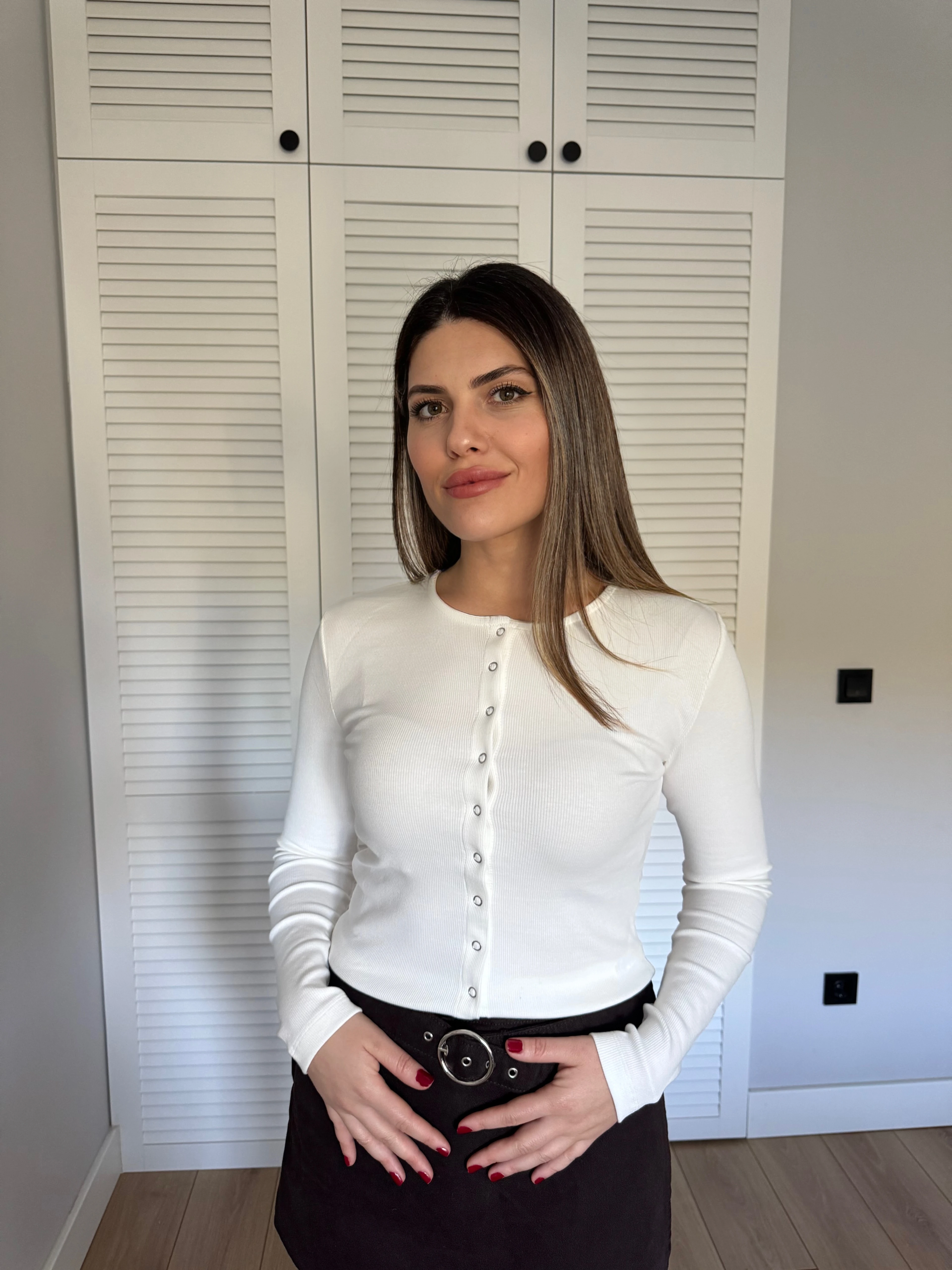 Çıtçıtlı Fitilli Basic Bluz - Beyaz