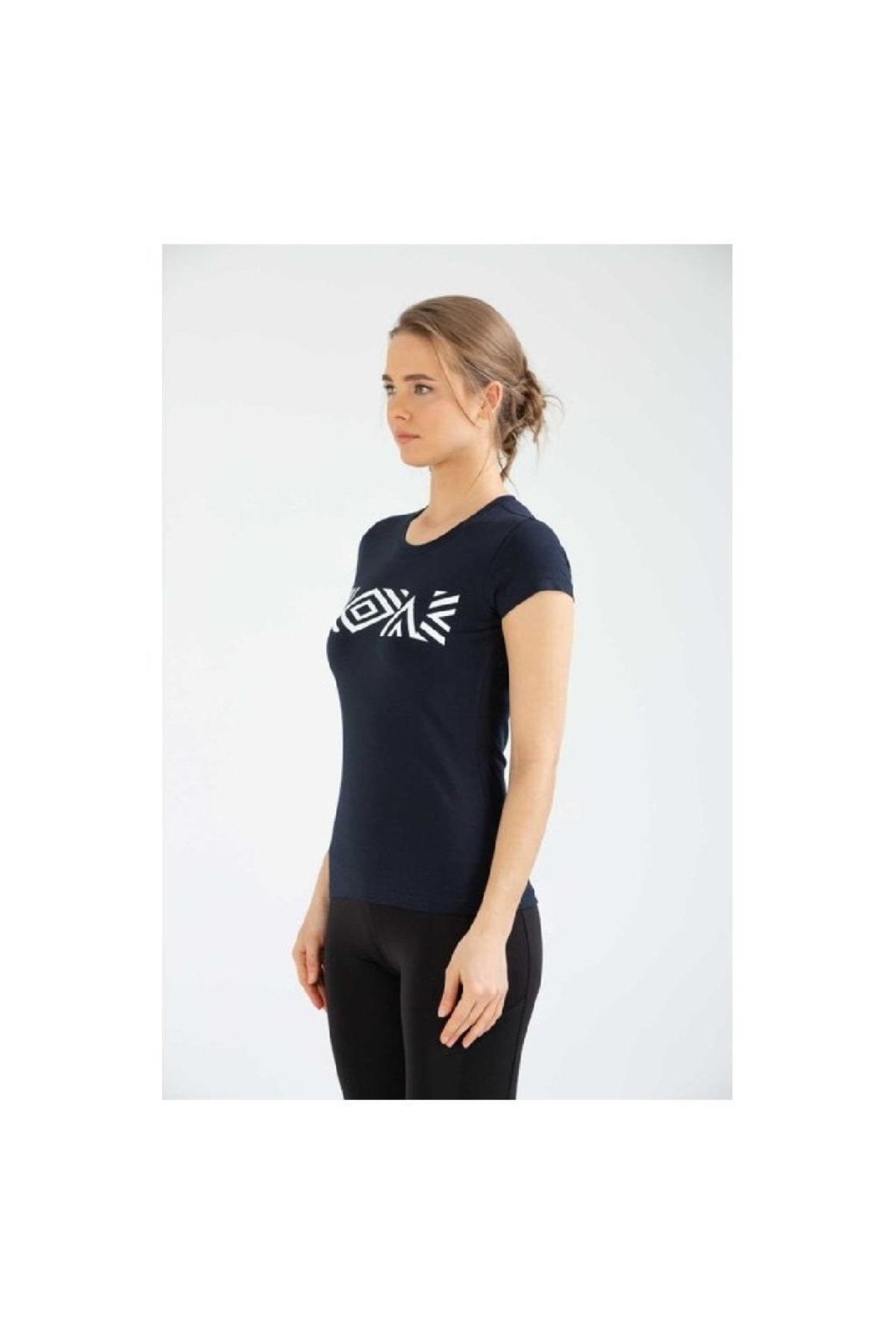 Umbro Vf0032 Hwa Supported Kadın Siyah T-Shirt
