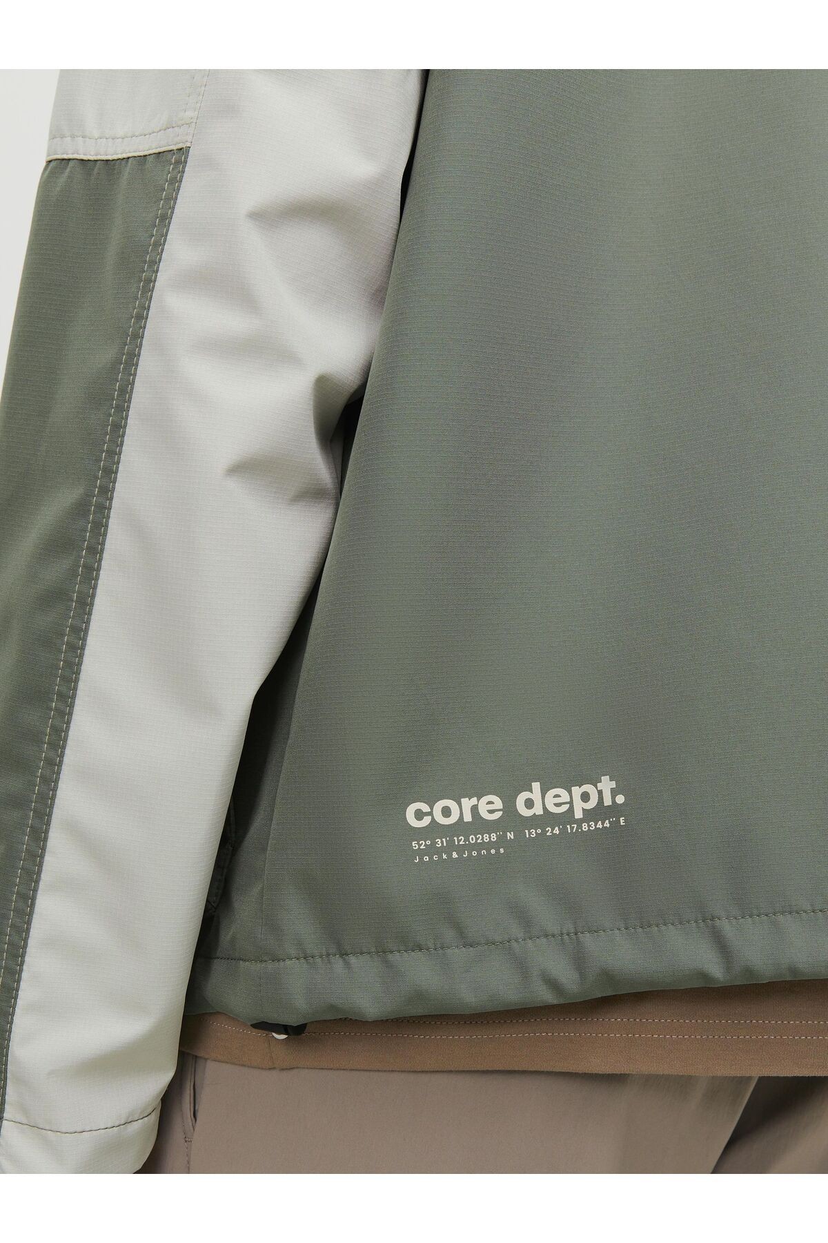 Jack & Jones Erkek Su Geçirmez Softshell Mont 12253569