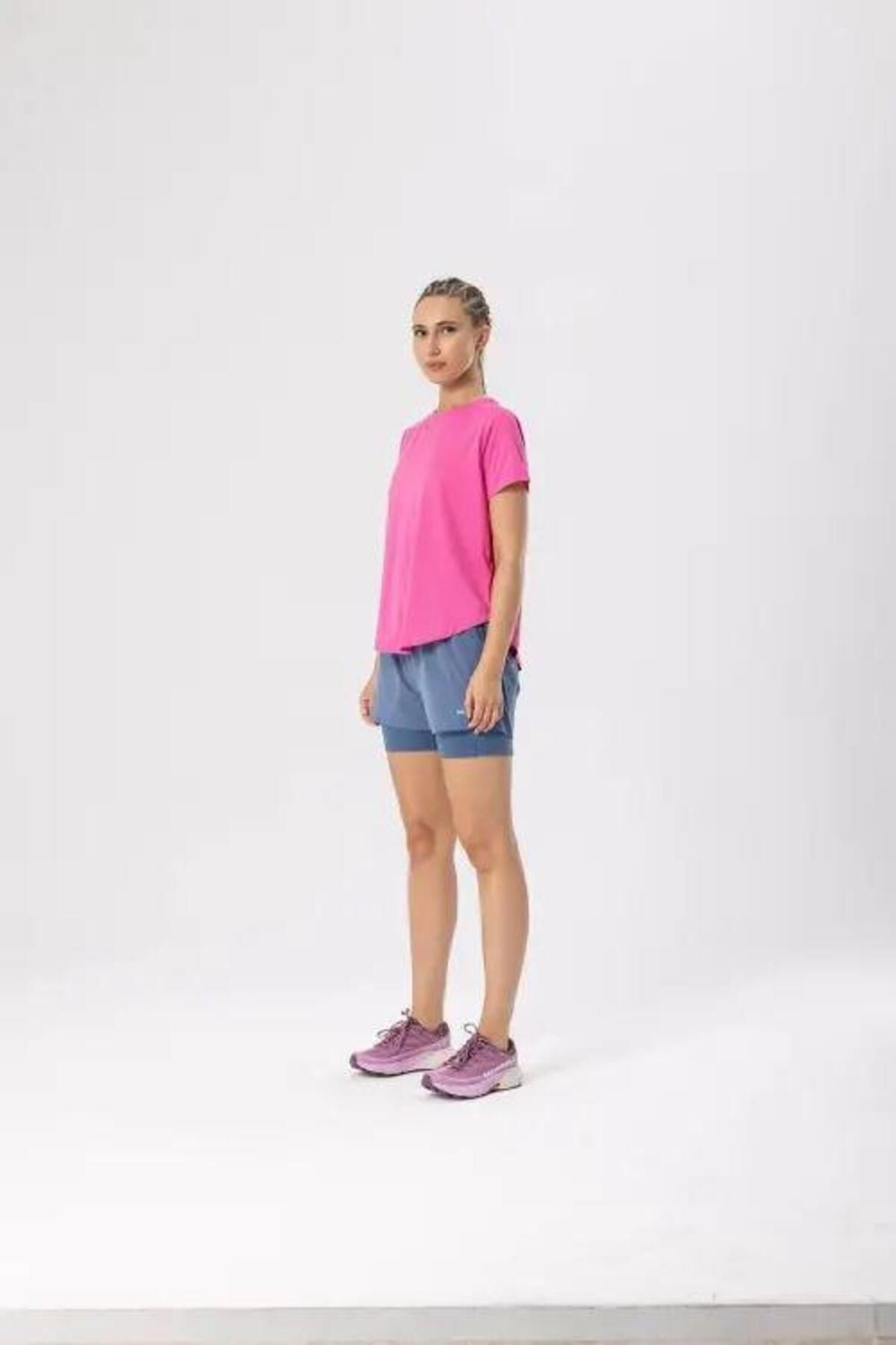 Merrell Pembe Kadın O Yaka Normal Kalıp T-Shirt M3Tyme_Tyme