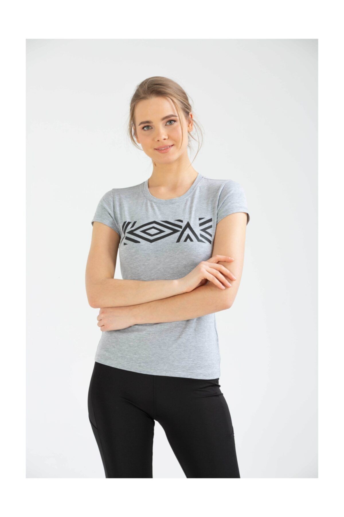 Umbro Kadın T-Shirt VF-0032 Hwa Supported