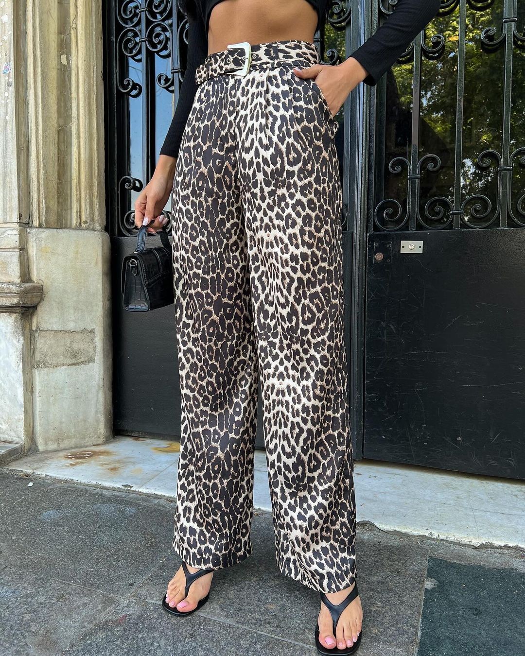 Kemerli Leopar Desenli Saten Bol Paça Pantalon