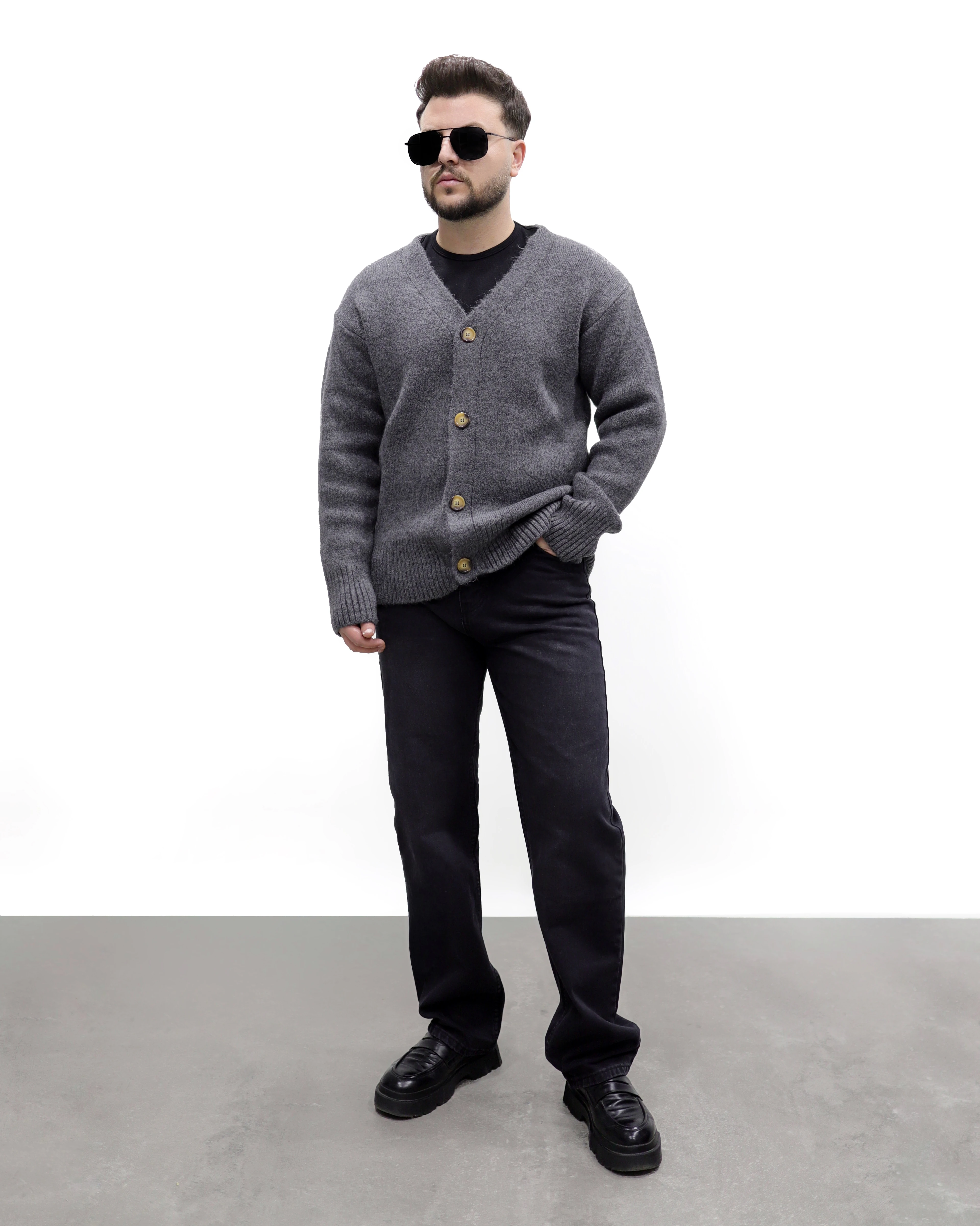 V YAKA HIRKA - Antrasit