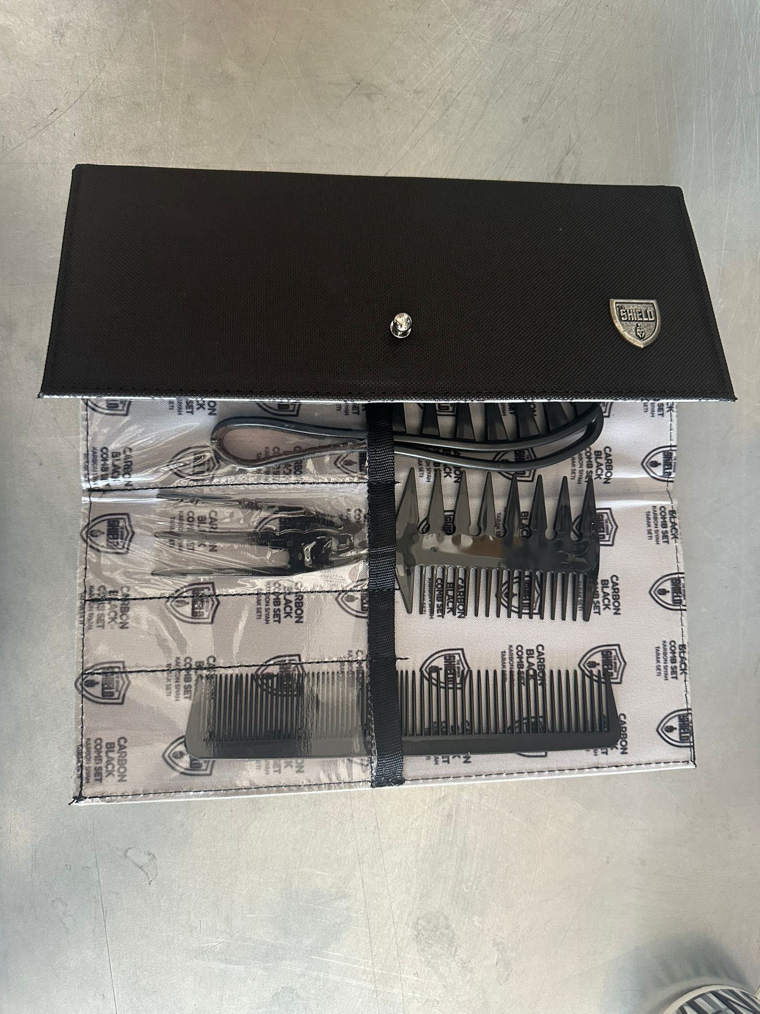 THE BARBER SHEILD BLACK KARBON TARAK SETI ( 7 ADET KARBON TARAK DAHİL)