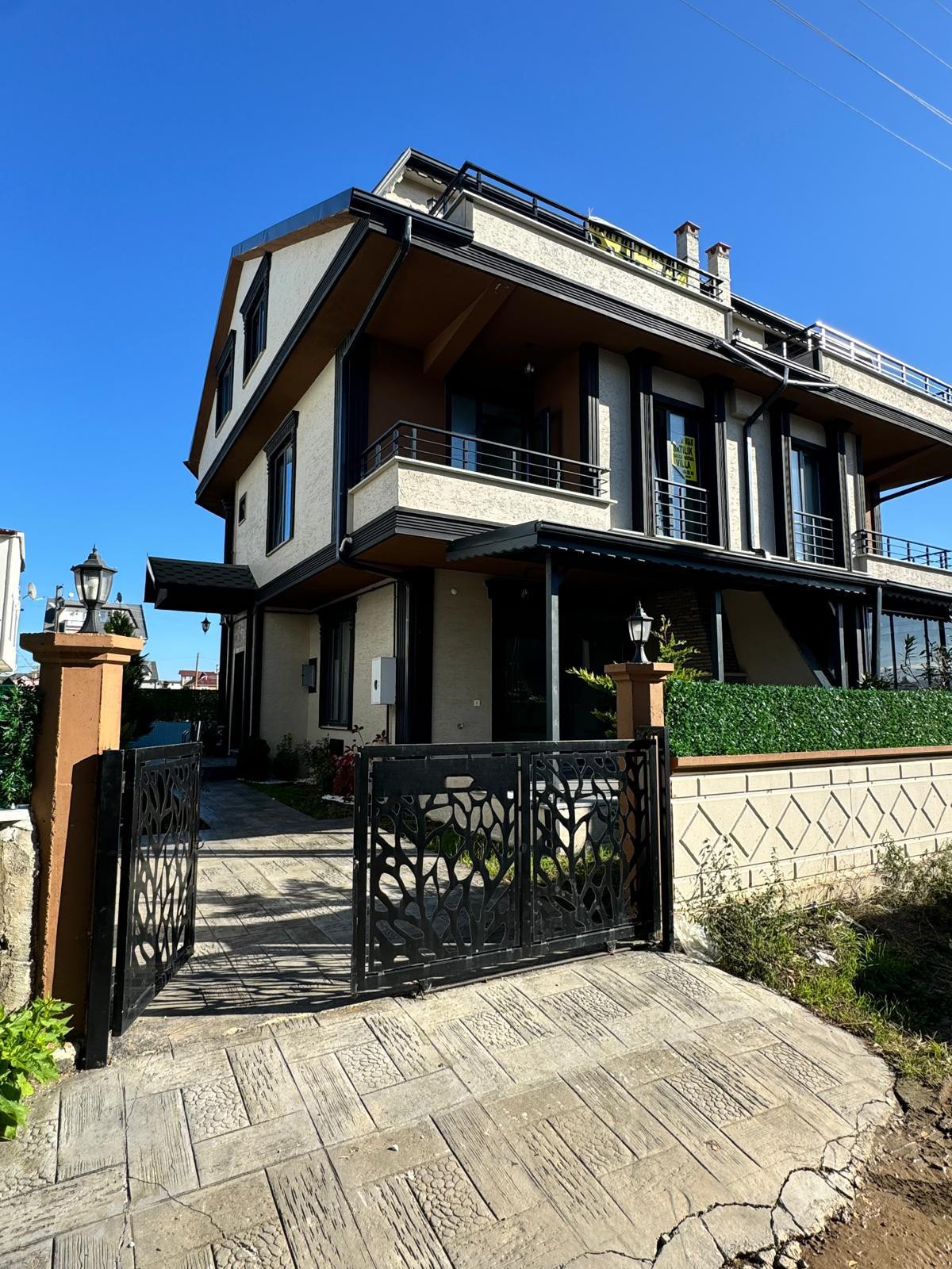 HAVUZLU, DENİZ MANZARALI, JAKUZİLİ EBEVEYN BANYO ODA 5+1 TRİPLEKS VİLLA! KOCAALİ ALANDERE MH