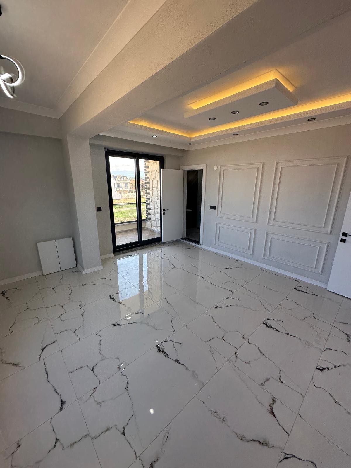 ALAÇATI TAŞ KONSEPT, DENİZE 50M-MANZARALI(3.PARSEL), HAVUZLU, GENİŞ BAHÇE ALANLI, F/P 4+1 TRİPLEKS VİLLA! KOCAALİ ALANDERE MH