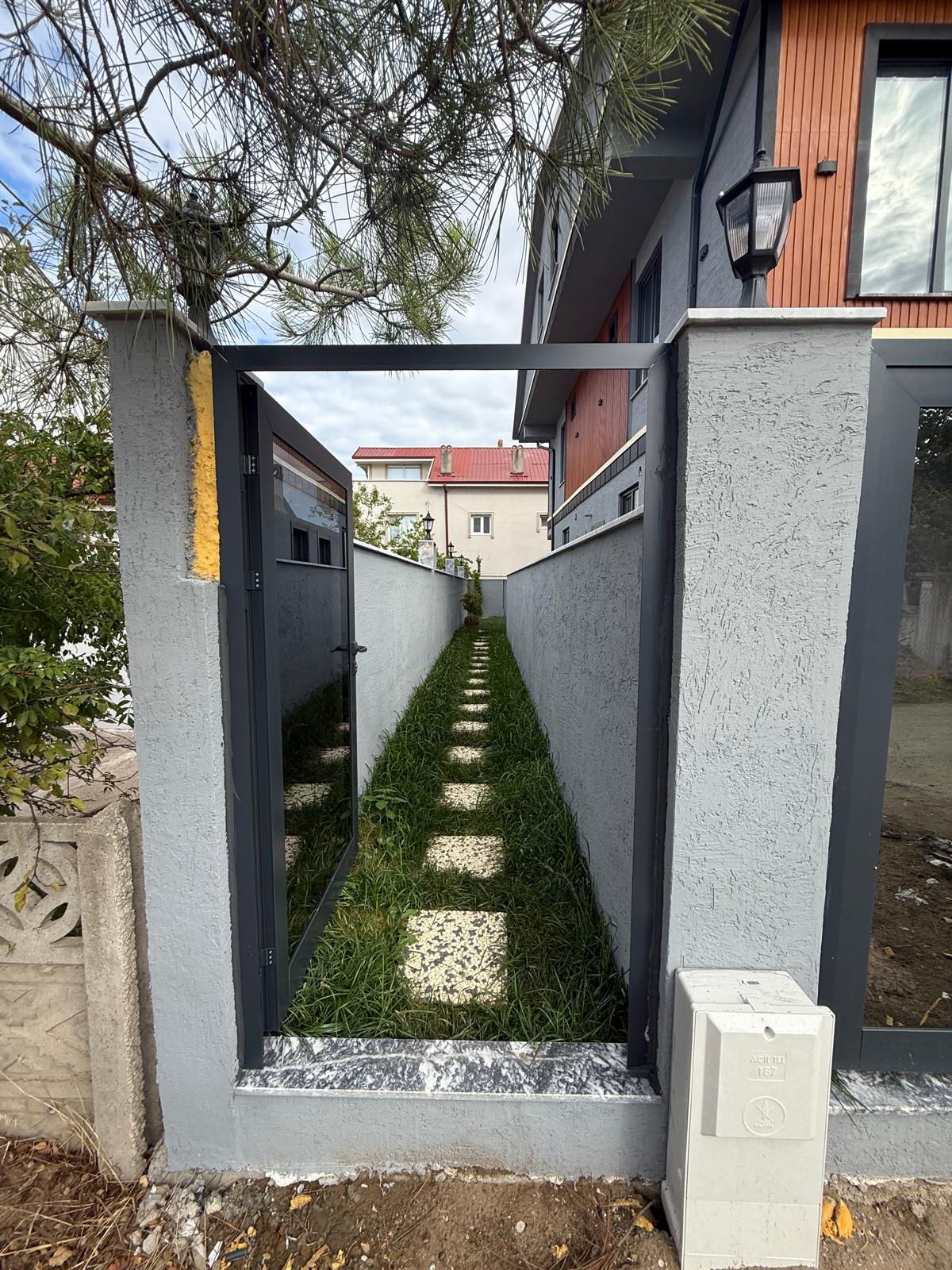 MERKEZ PLAJ, ARKA CEPHE, KOMPLE GRANİT ZEMİN, YERDEN ISITMA, LÜKS DİZAYN 3+1 VİLLA! KOCAALİ YALI MH