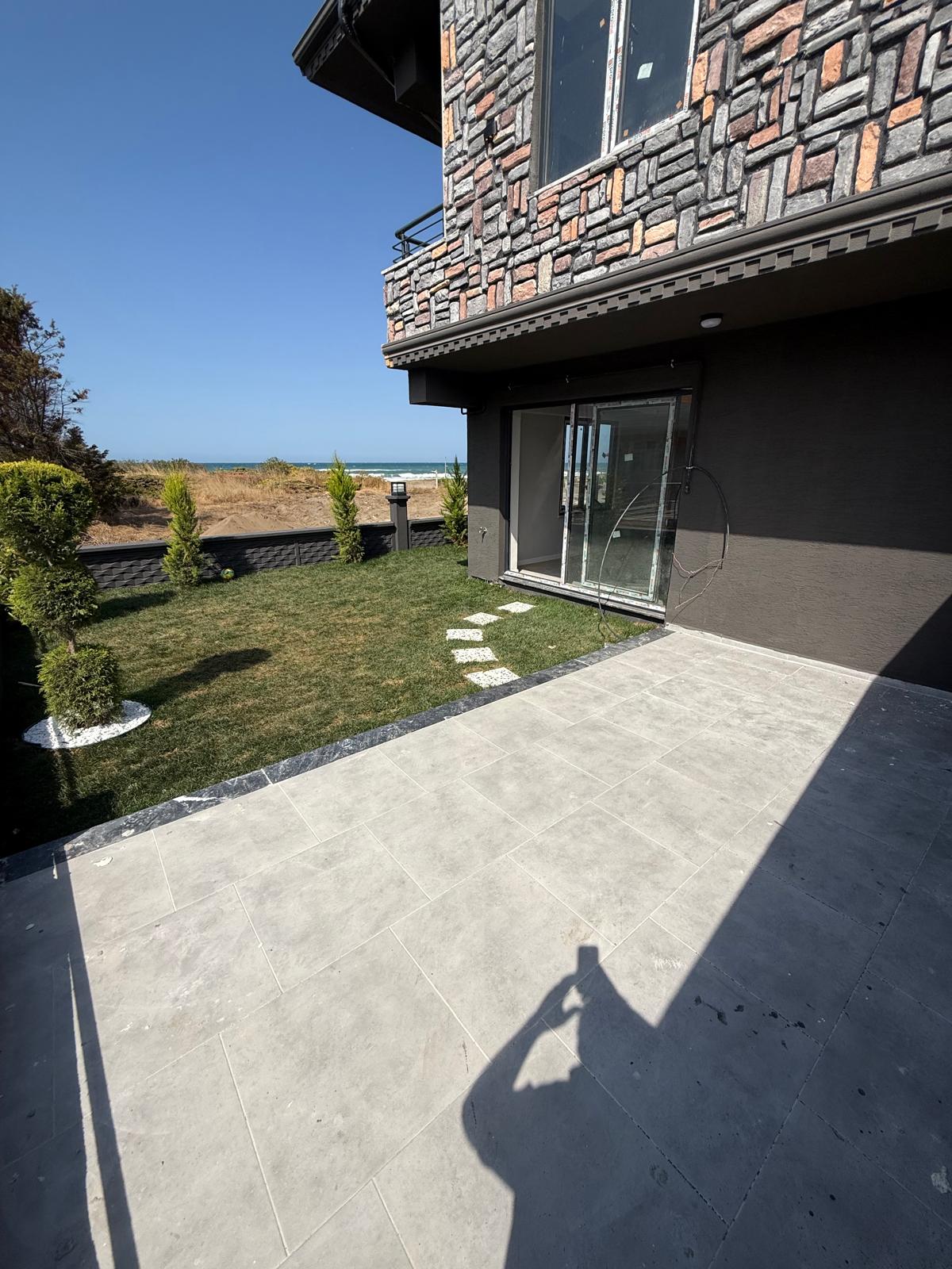 DENİZE 2.PARSEL, ARKA CEPHE, KAPANMAZ DENİZ MANZARALI, TAŞ KONSEPT 3+1 TRİPLEKS VİLLA! KOCAALİ ALANDERE MH