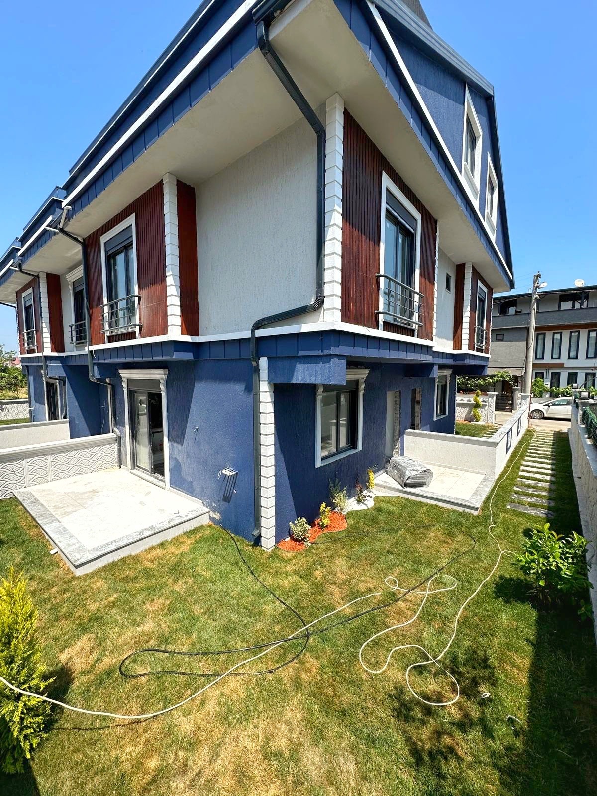 PLAJA 150METRE, MERKEZ PLAJ, KOMPLE GRANİT ZEMİN, EBEVEYN BANYO 3+1 TRİPLEKS VİLLA! KOCAALİ YALI MH