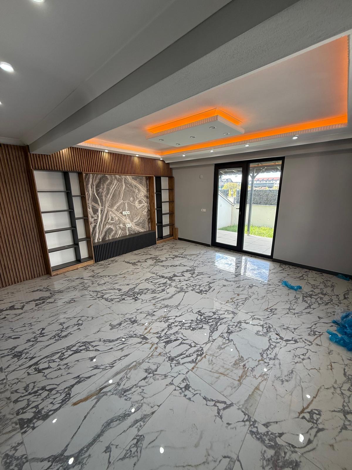 ULTRA GENİŞ BAHÇE, HAVUZLU, KÖŞE PARSEL, MERKEZ PLAJ 3+1 TRİPLEKS VİLLA! KOCAALİ YAYLA MH