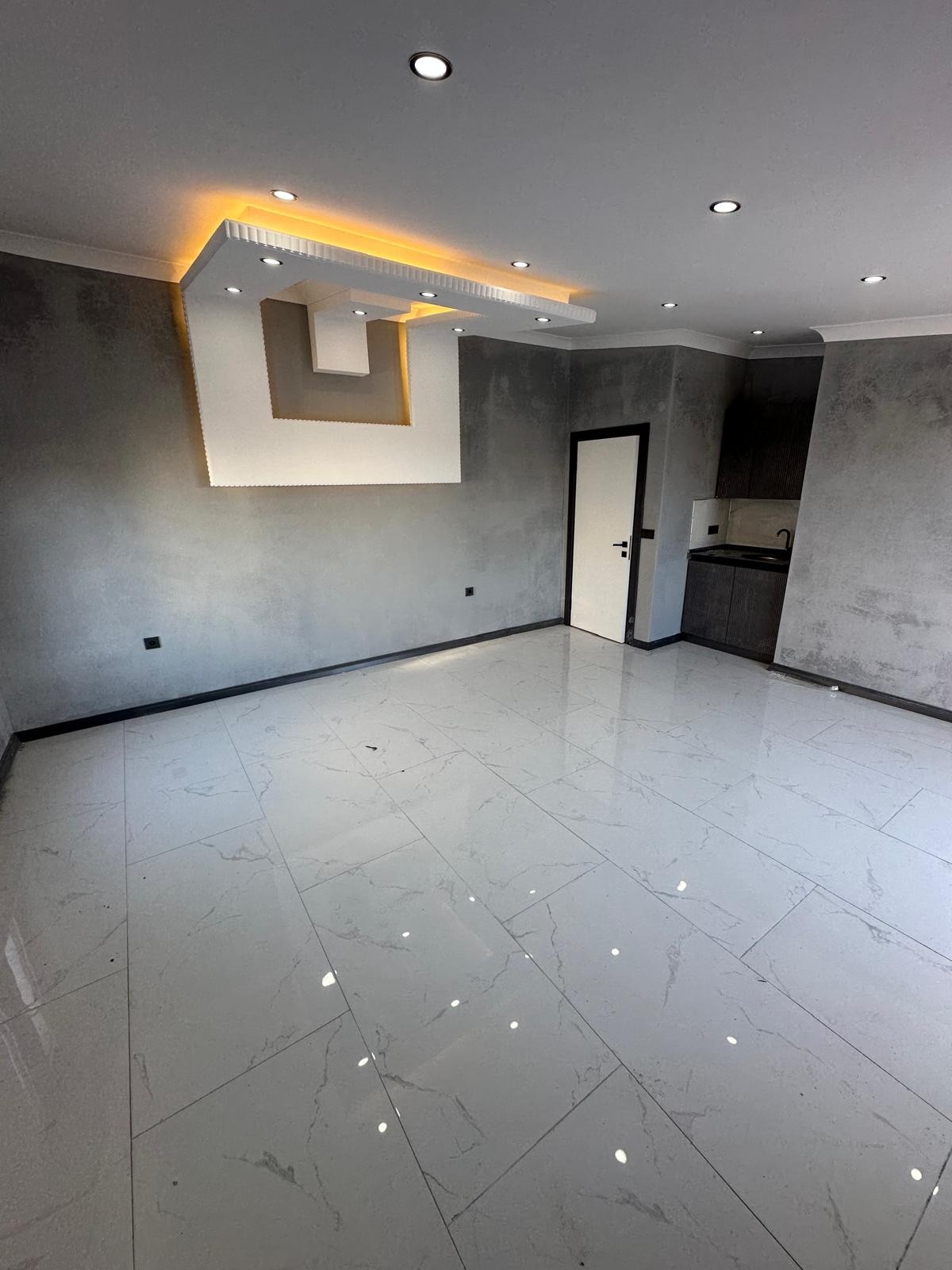 MÜSTAKİL/GİRİŞ-BAHÇE, ARKA CEPHE, EBEVEYN BANYOLU 3+1 TRİPLEKS VİLLA! KOCAALİ YALI MH