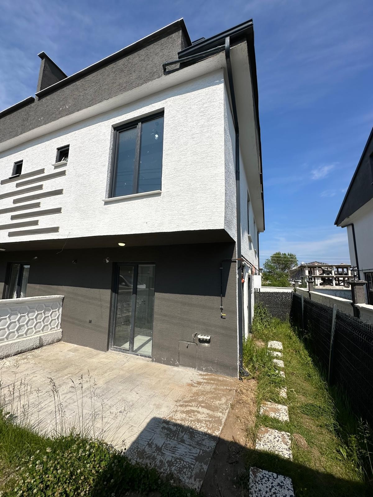 F/P, YERDEN ISITMA, EBEVEYN BANYOLU 3+1 TRİPLEKS VİLLA! KOCAALİ YAYLA MH