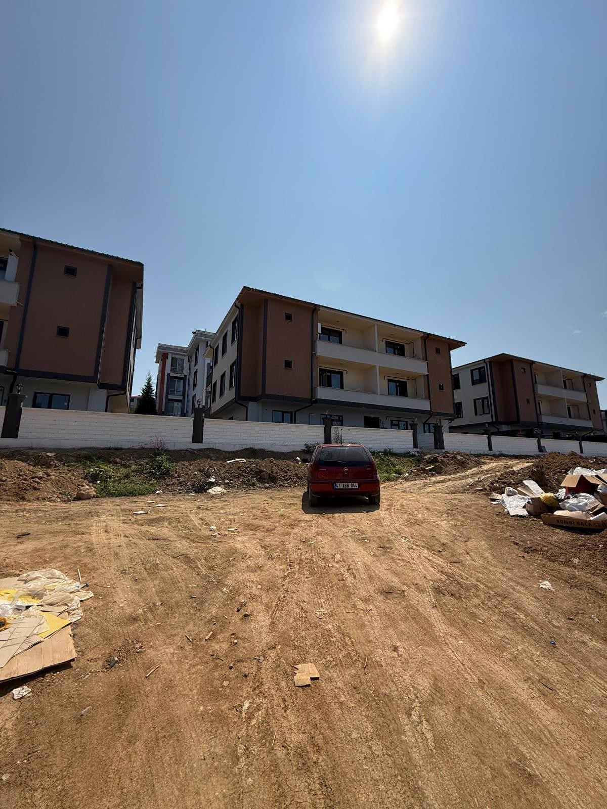 ARA KAT, ÖN CEPHE, F/P, DENİZE YÜRÜME MESAFESİ, YERDEN ISITMA, SİTE İÇİ 2+1 DAİRE! YAYLA MH