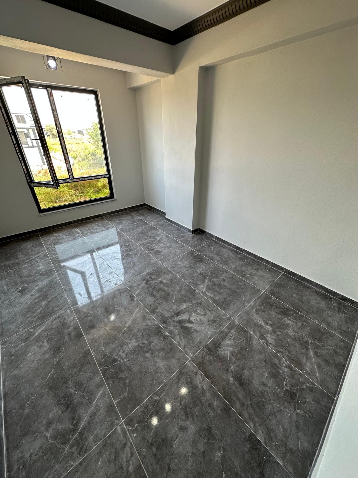 LÜKS DİZAYN, ULTRA GENİŞ 3 CEPHE BAHÇE, EBEVEYN BANYOLU, HAVUZLU 4+1 TRİPLEKS VİLLA! KOCAALİ ALANDERE MH