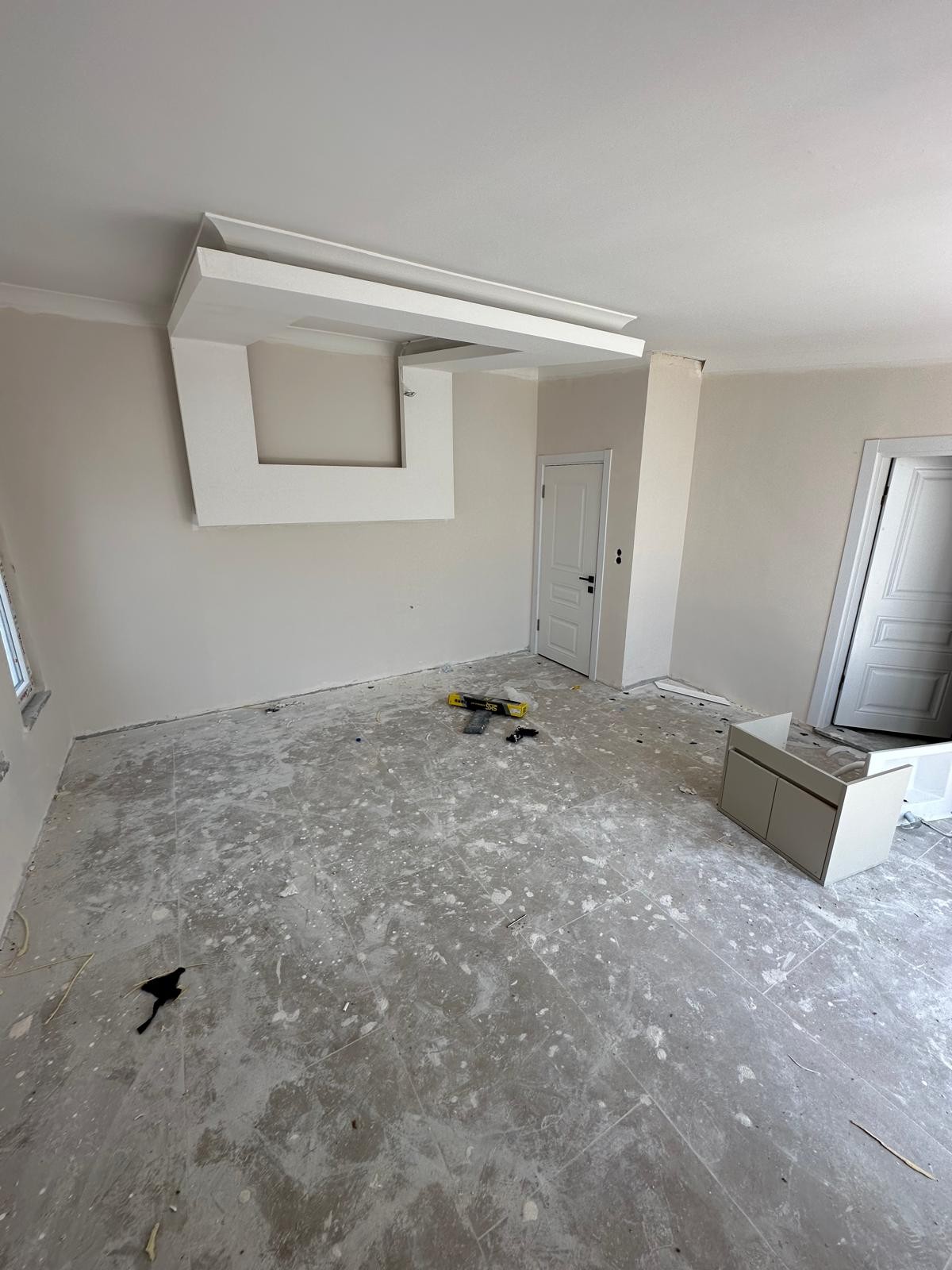 ALAÇATI TAŞ KONSEPT, HAVUZLU, MERKEZ PLAJ, YERDEN ISITMA, ARKA CEPHE 3+1 TRİPLEKS VİLLA! KOCAALİ YALI MH