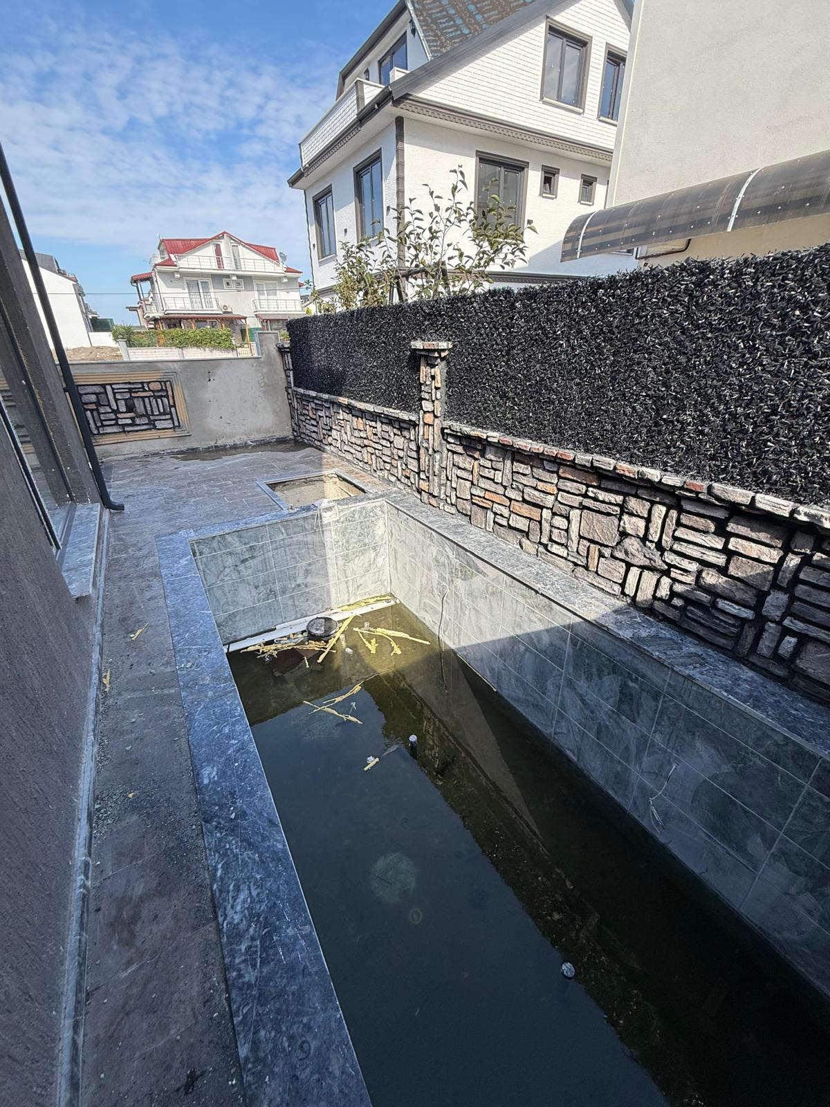 HAVUZLU, PLAJA 160 METRE, LÜKS DİZAYN, EBEVEYN BANYO, HAVUZLU, 3+1 TRİPLEKS VİLLA! KOCAALİ YAYLA MH