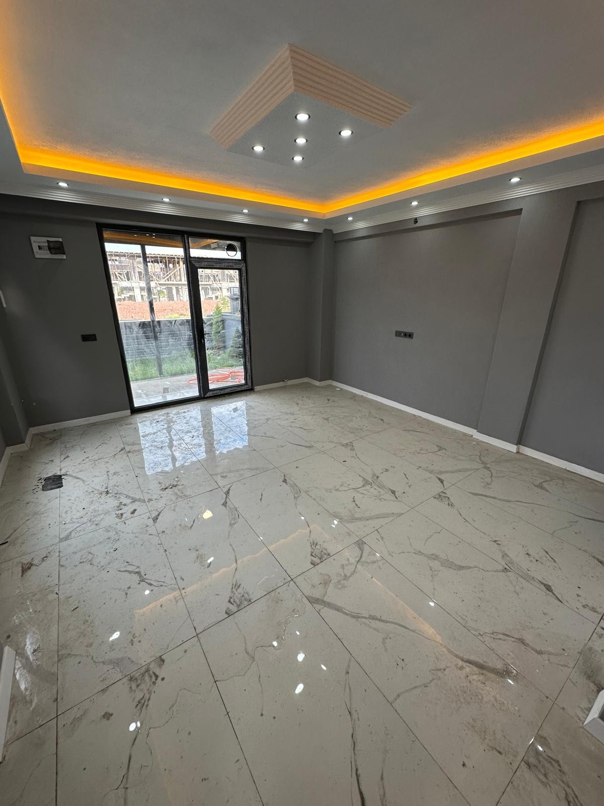EBEVEYN BANYOLU, VERANDALI, MÜSTAKİL GİRİŞ-BAHÇE, KOMBİ(PETEK), 3+1 TRİPLEKS VİLLA! KOCAALİ YAYLA MH