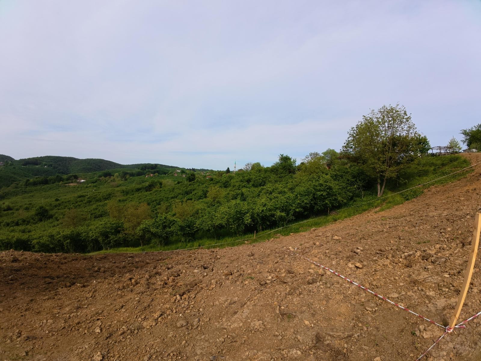PANORAMİK DOĞA MANZARALI, PLAJA 10DK MESAFE, İMARLI-RUHSATLI-PROJELİ ARSALAR! 400m2 KARAPELİT MH