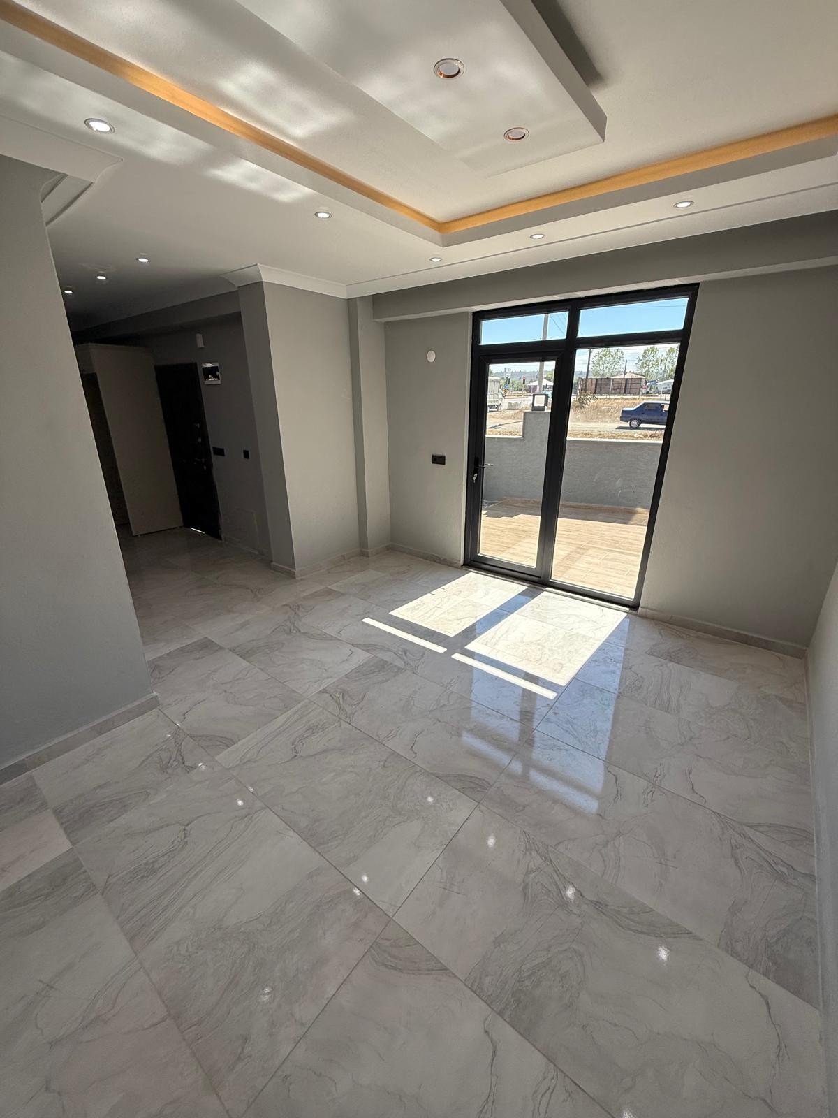 HAVUZLU, YOLA CEPHE, YERDEN ISITMA, KOMPLE GRANİT ZEMİN, PLAJA 300METRE 4+1 TRİPLEKS VİLLA! KOCAALİ ALANDERE MH