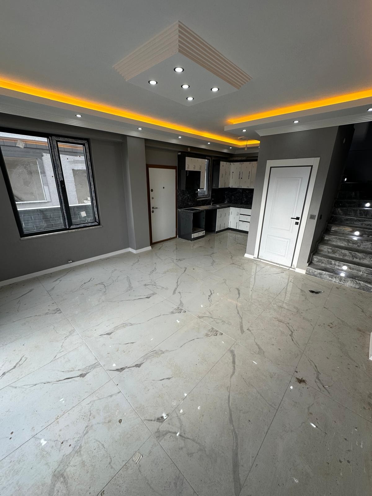 F/P, EBEVEYN BANYOLU, MÜSTAKİL GİRİŞ-BAHÇE, KOMBİ(PETEK), ARKA CEPHE 3+1 TRİPLEKS VİLLA! KOCAALİ YAYLA MH