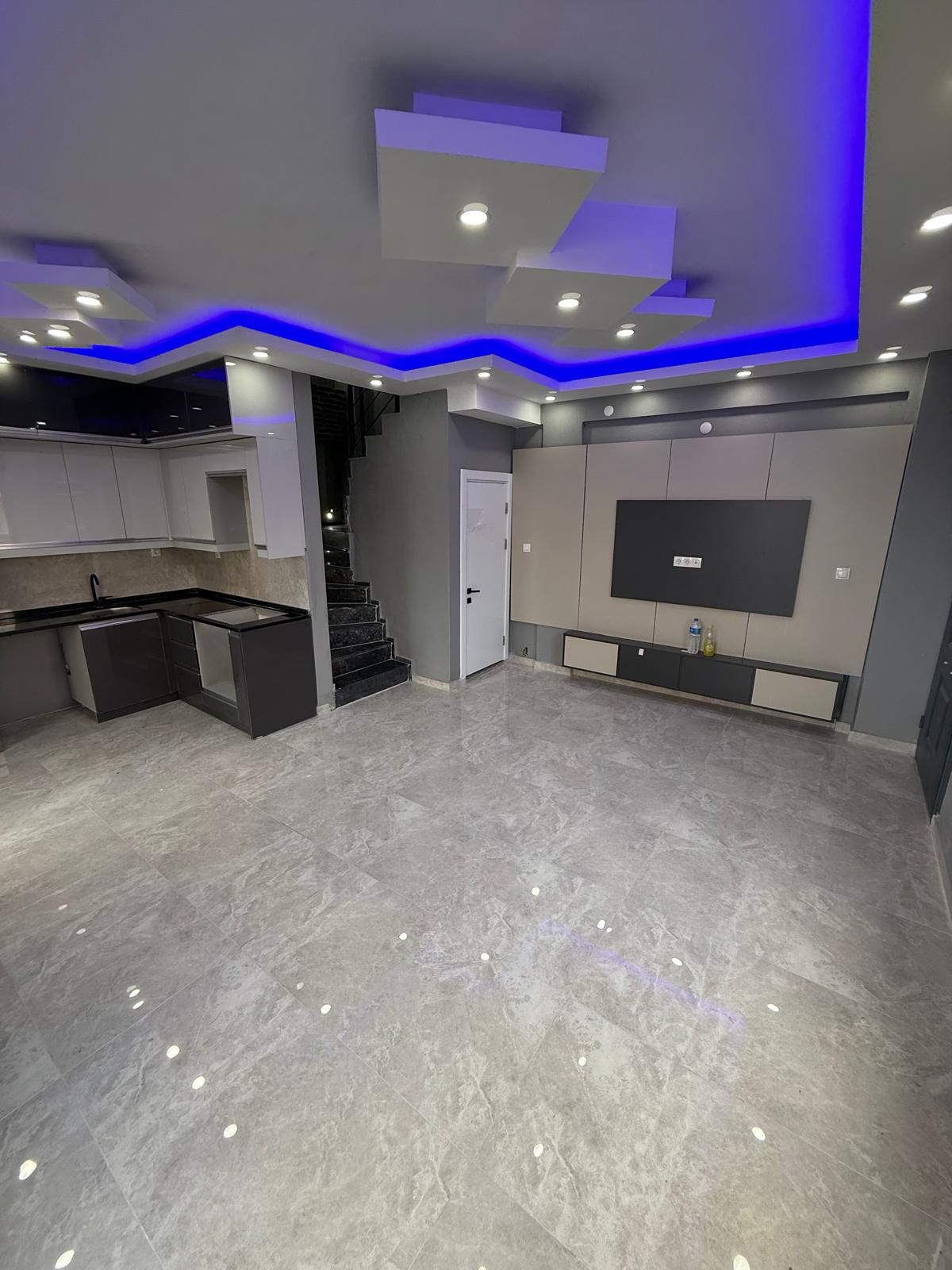 MERKEZ PLAJ, ARKA CEPHE, KOMPLE GRANİT ZEMİN, YERDEN ISITMA, LÜKS DİZAYN 3+1 VİLLA! KOCAALİ YALI MH