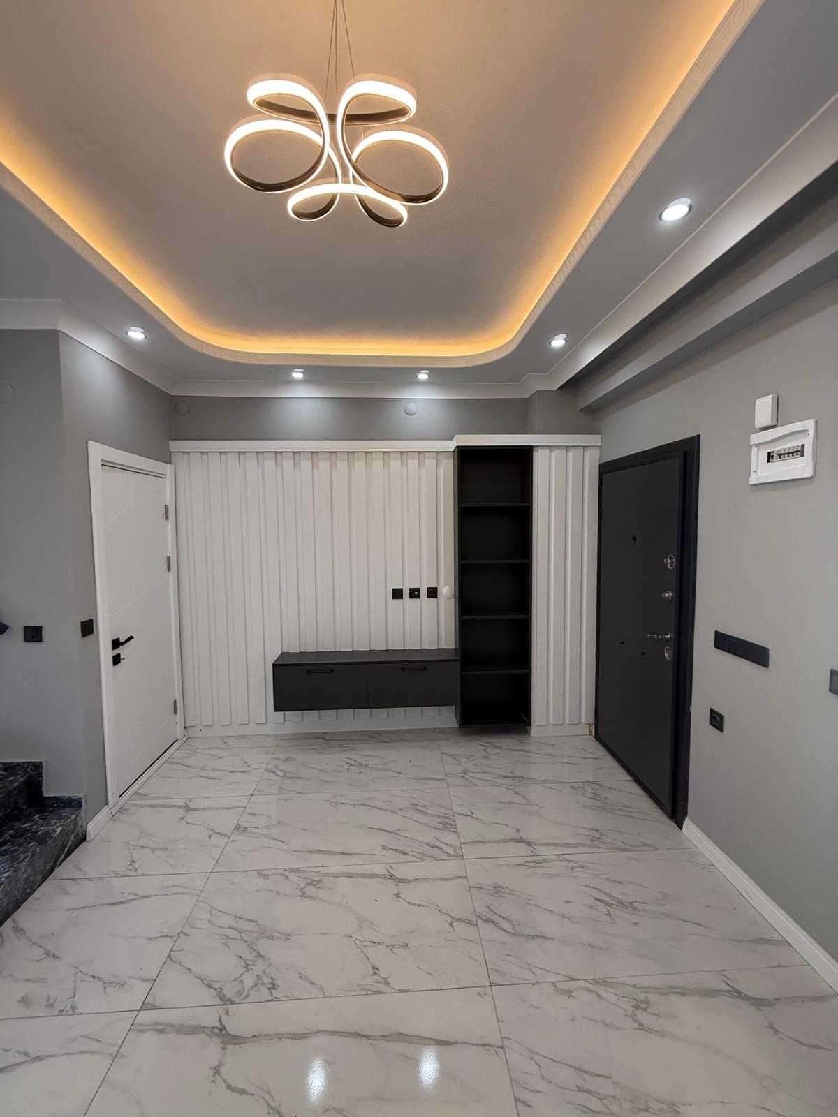 KOMPLE PANJURLU, F/P, EBEVEYN BANYOLU, YERDEN ISITMA, GRANİT ZEMİN 3+1 TRİPLEKS VİLLA! KOCAALİ ALANDERE MH