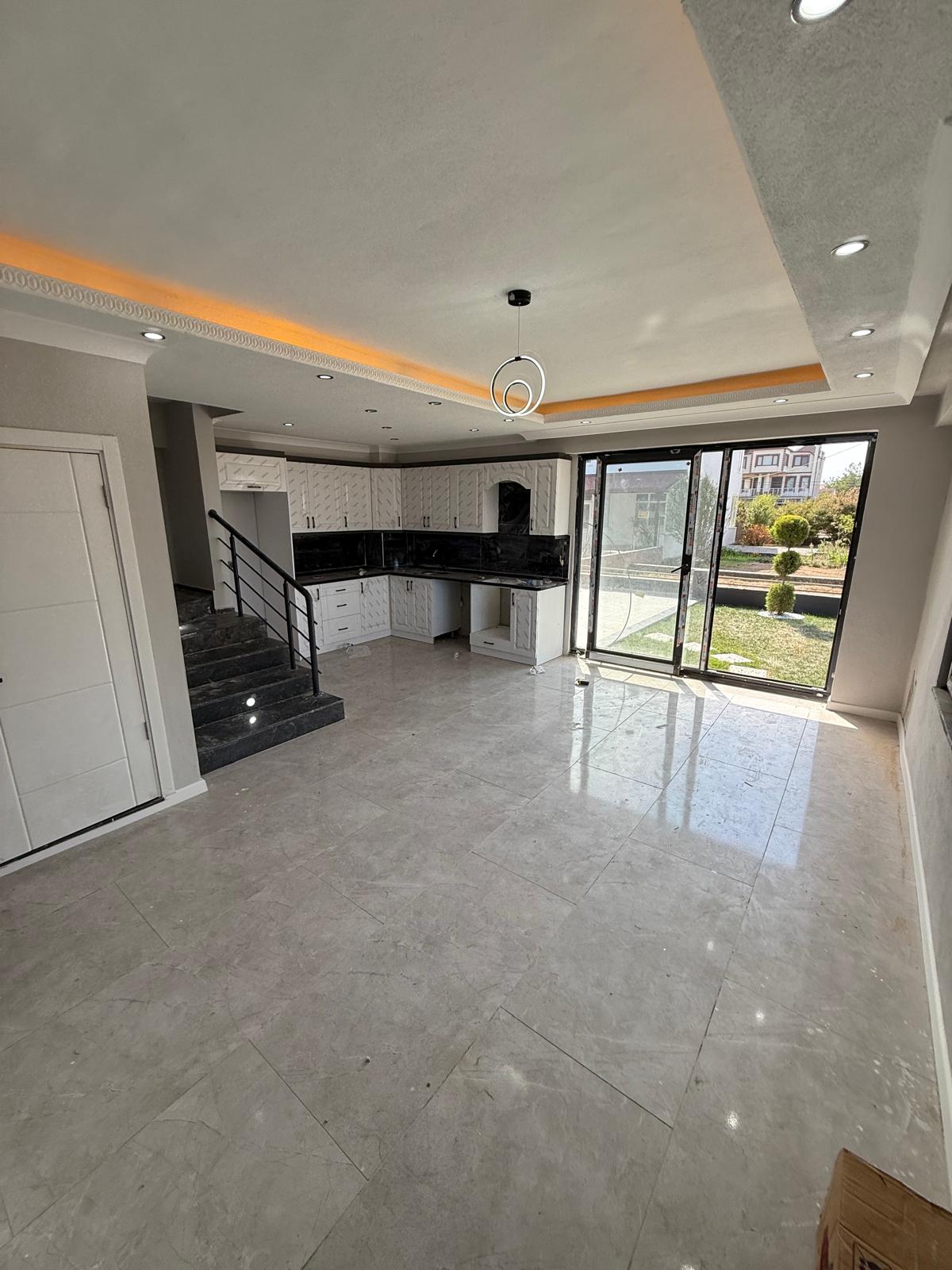 DENİZE 2.PARSEL, ARKA CEPHE, KAPANMAZ DENİZ MANZARALI, TAŞ KONSEPT 3+1 TRİPLEKS VİLLA! KOCAALİ ALANDERE MH