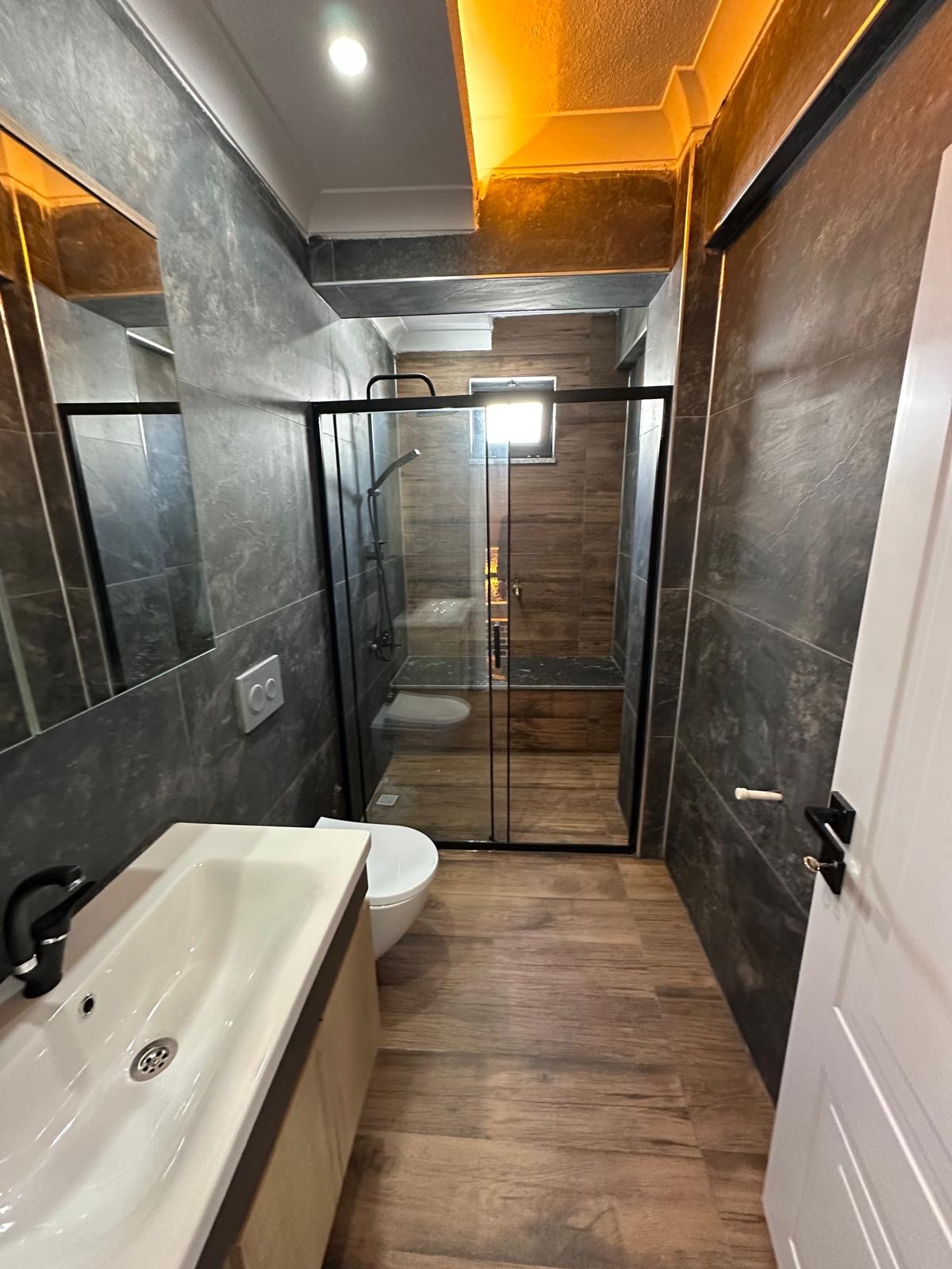 DENİZE 50M MESAFE, JAKUZİLİ, HAVUZLU, HAMAM KONSEPT BANYO 3+1 TRİPLEKS VİLLA! KOCAALİ YALI MH