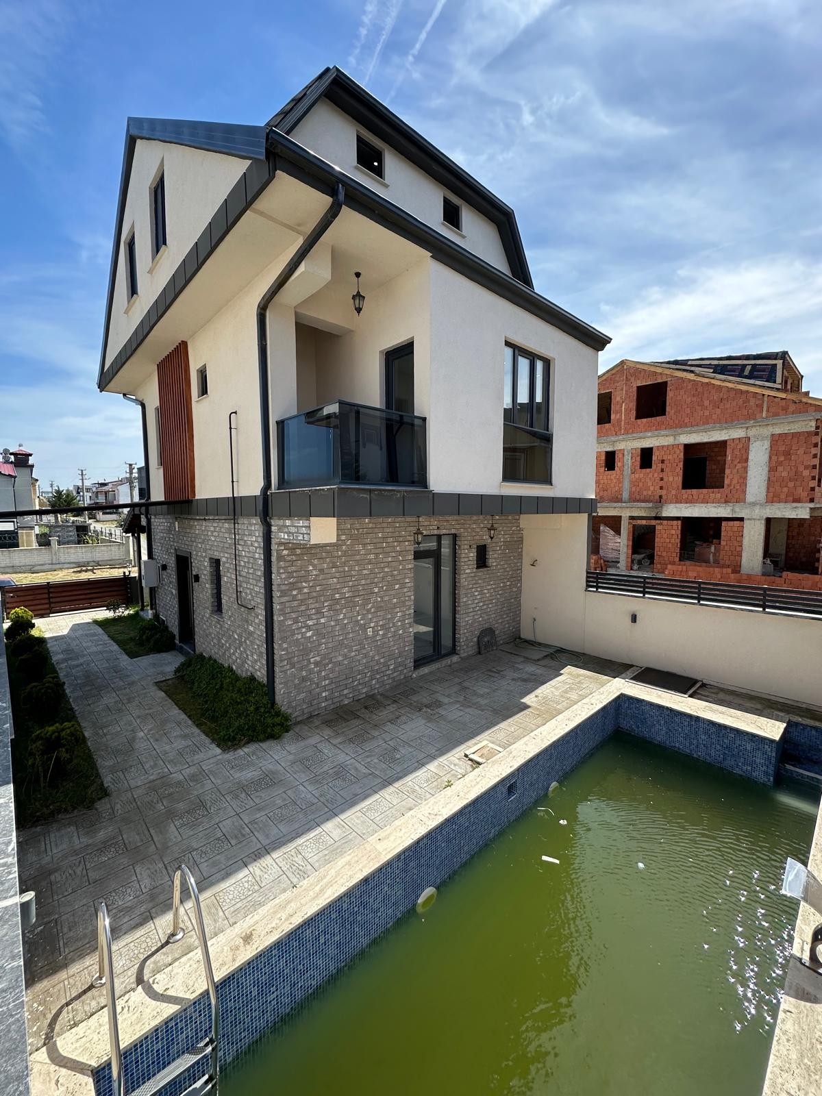 162m2 ARSA İÇİNDE, DENİZ MANZARALI(3.PARSEL), HAVUZLU, TAM BAĞIMSIZ MÜSTAKİL 3+1 TRİPLEKS! KOCAALİ YALI MH