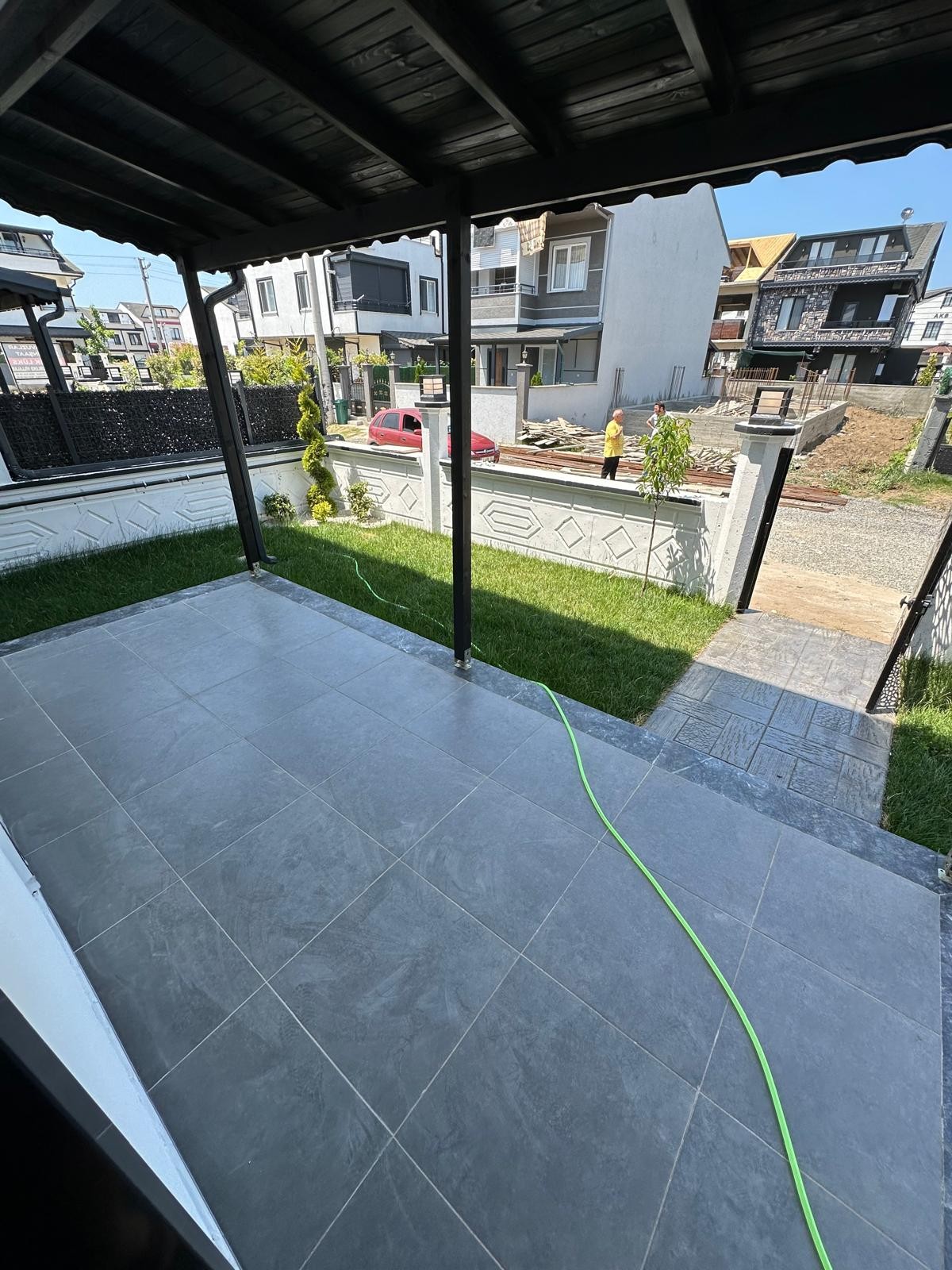 ÖN CEPHE, EBEVEYN BANYO, MÜSTAKİL GİRİŞ, MÜSTAKİL BAHÇE, VERANDALI 3+1 TRİPLEKS VİLLA! KOCAALİ ALANDERE MH