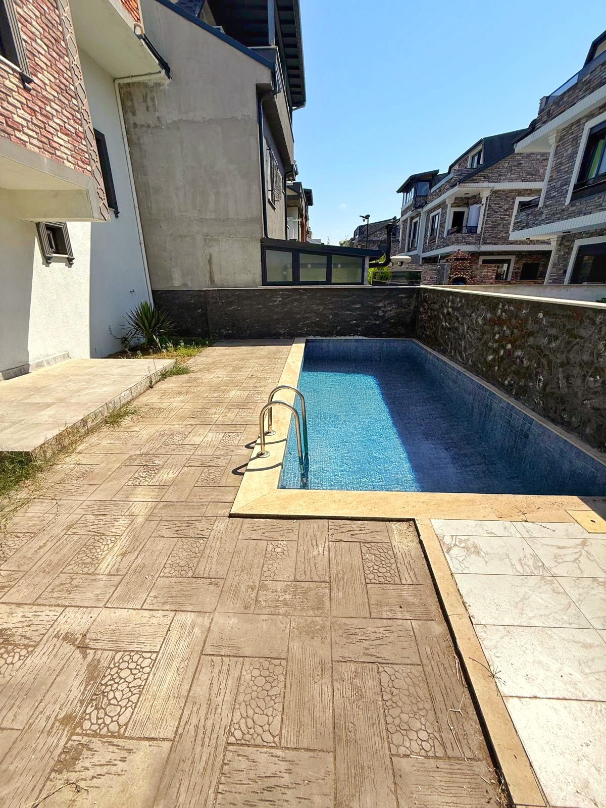 TAM BAĞIMSIZ MÜSTAKİL, DENİZ MANZARALI(2.PARSEL), YERDEN ISITMA, HAVUZLU 5+1 TRİPLEKS VİLLA! KOCAALİ ALANDERE MH