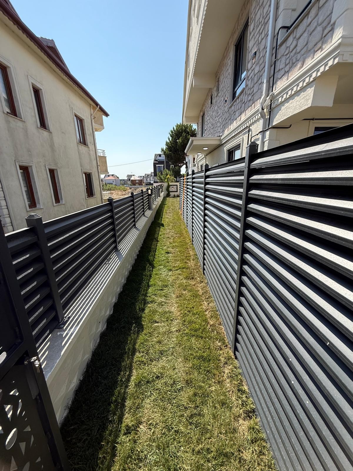 KAPANMAZ DENİZ MANZARALI, PLAJA 30METRE, ALAÇATI TAŞ KONSEPT, ARKA CEPHE, HAVUZLU 4+1 TRİPLEKS VİLLA! KOCAALİ ALANDERE MH
