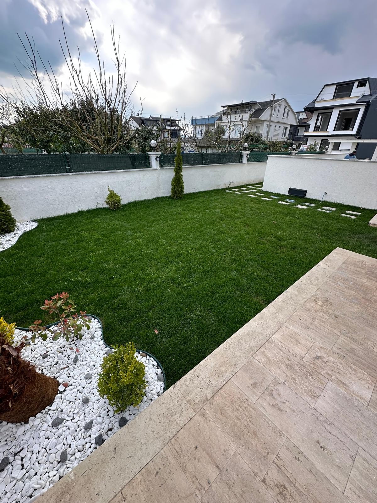 ALAÇATI TAŞ KONSEPT, DENİZ MANZARALI, ARKA CEPHE, HAVUZLU 3+1 TRİPLEKS VİLLA! KOCAALİ ALANDERE MH