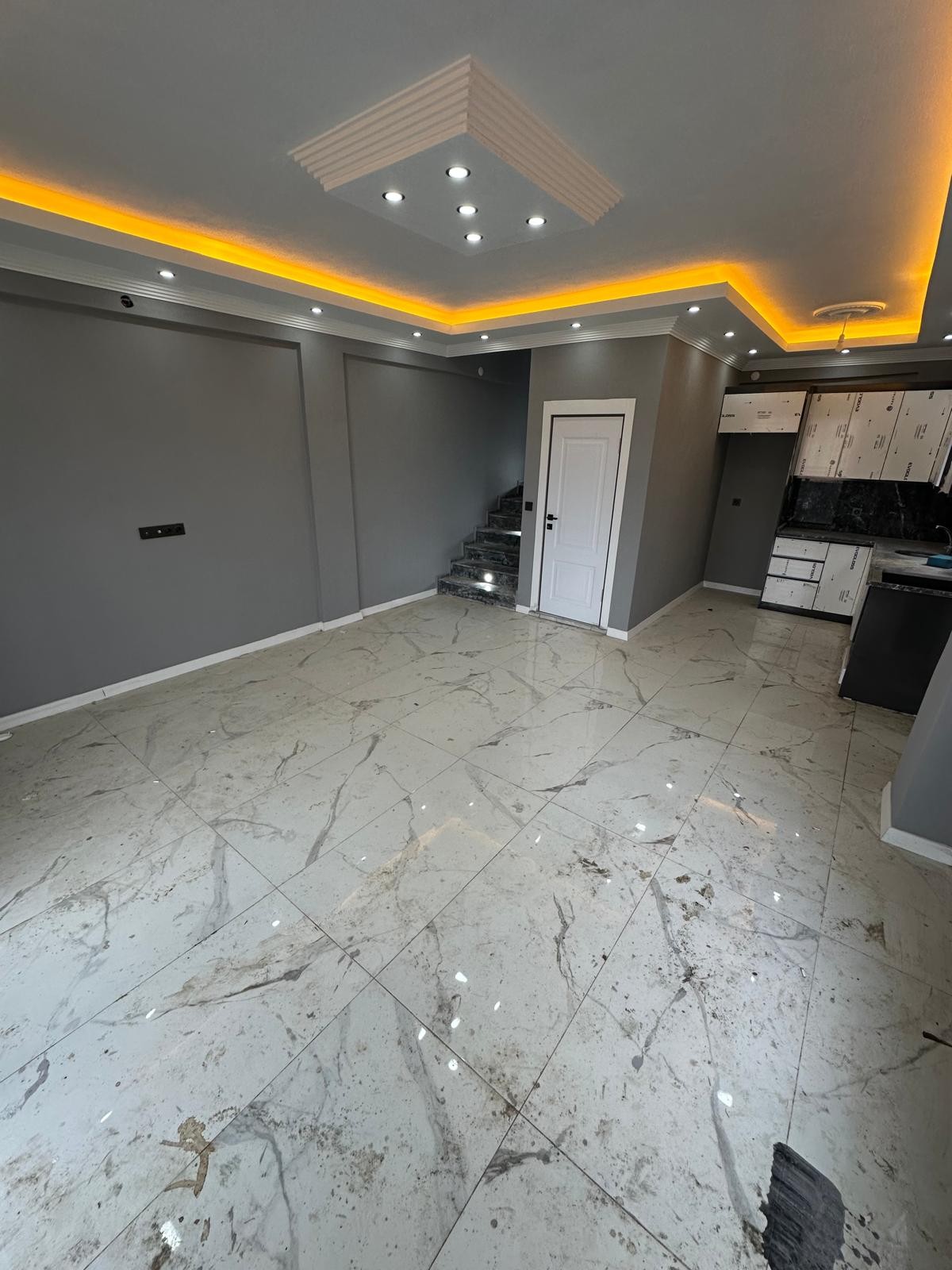 EBEVEYN BANYOLU, VERANDALI, MÜSTAKİL GİRİŞ-BAHÇE, KOMBİ(PETEK), 3+1 TRİPLEKS VİLLA! KOCAALİ YAYLA MH