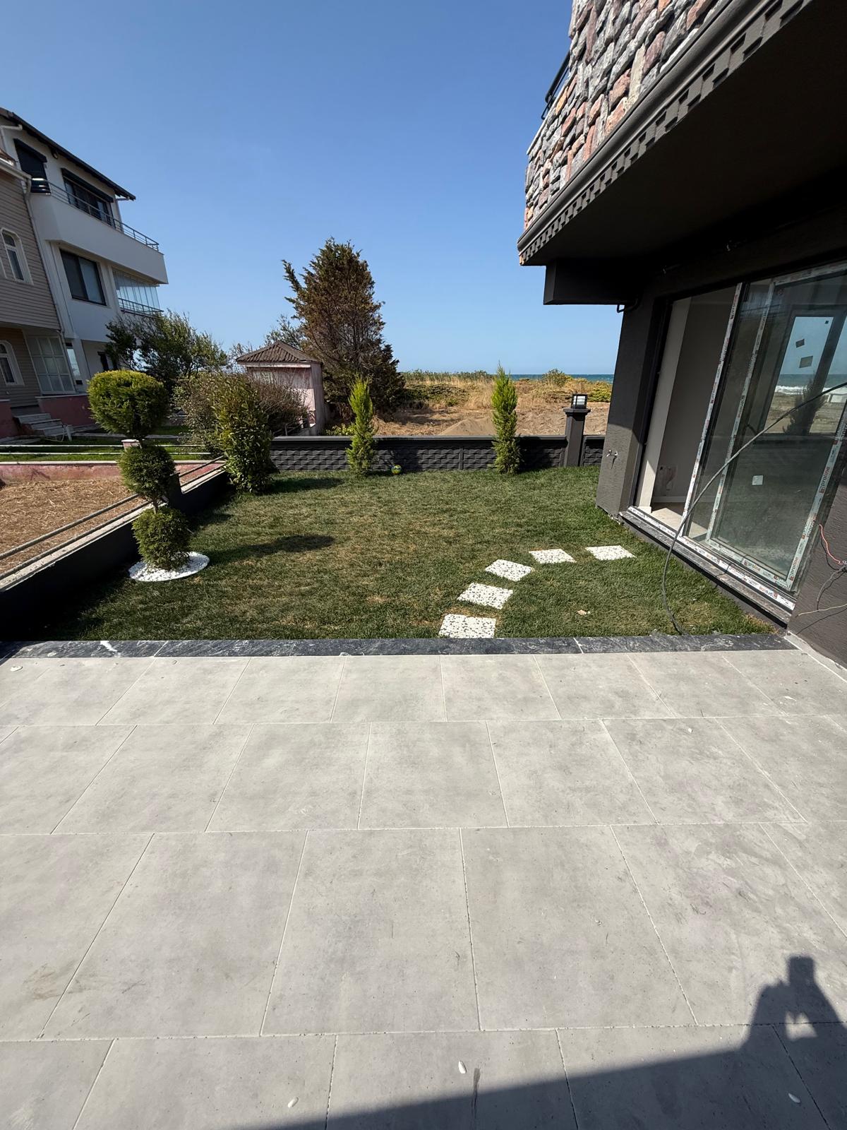 DENİZE 2.PARSEL, ARKA CEPHE, KAPANMAZ DENİZ MANZARALI, TAŞ KONSEPT 3+1 TRİPLEKS VİLLA! KOCAALİ ALANDERE MH