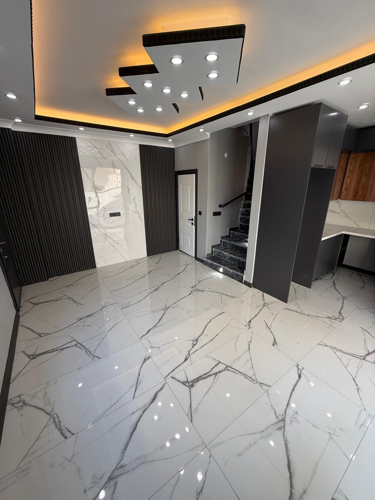 HAVUZLU, ARKA CEPHE, PLAJA 70METRE, LÜKS DİZAYN, YERDEN ISITMA 3+1 TRİPLEKS VİLLA! KOCAALİ ALANDERE MH