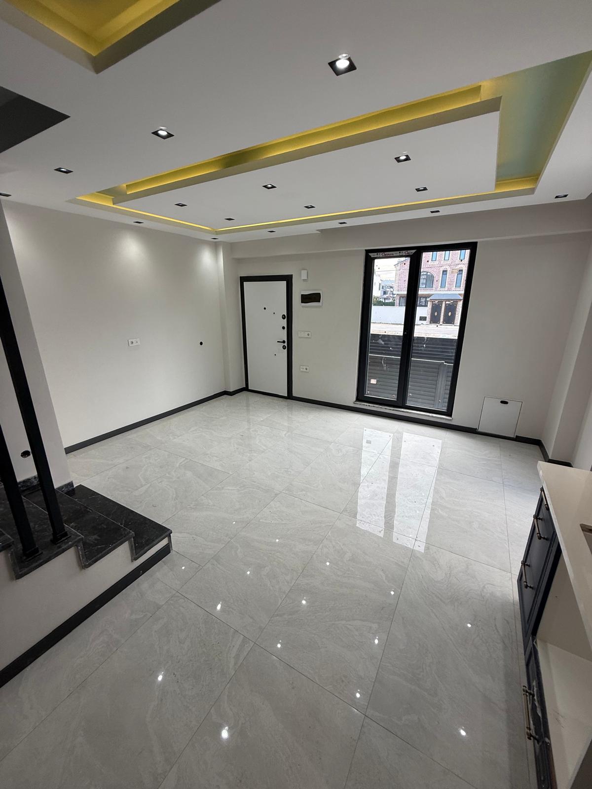 HAVUZLU, LÜKS DİZAYN, PLAJA 110METRE, ÖN-ARKA CEPHE SEÇENEKLİ 3+1 TRİPLEKS VİLLA! KOCAALİ ALANDERE MH