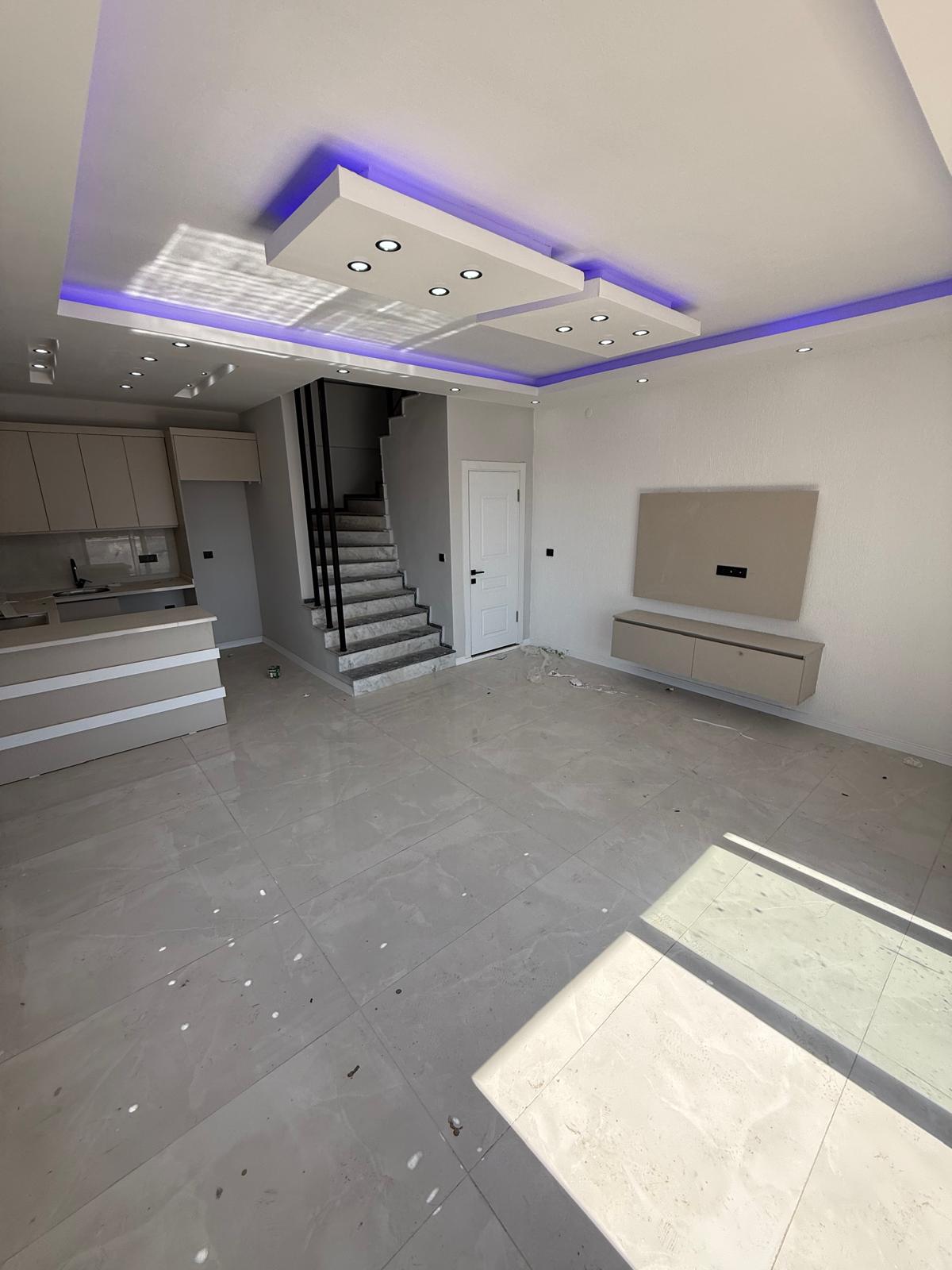 MERKEZ PLAJ, ÖN-ARKA CEPHE SEÇENEKLİ-ARKA, ALAÇATI TAŞ KONSEPT 4+1 TRİPLEKS VİLLA! KOCAALİ YAYLA MH