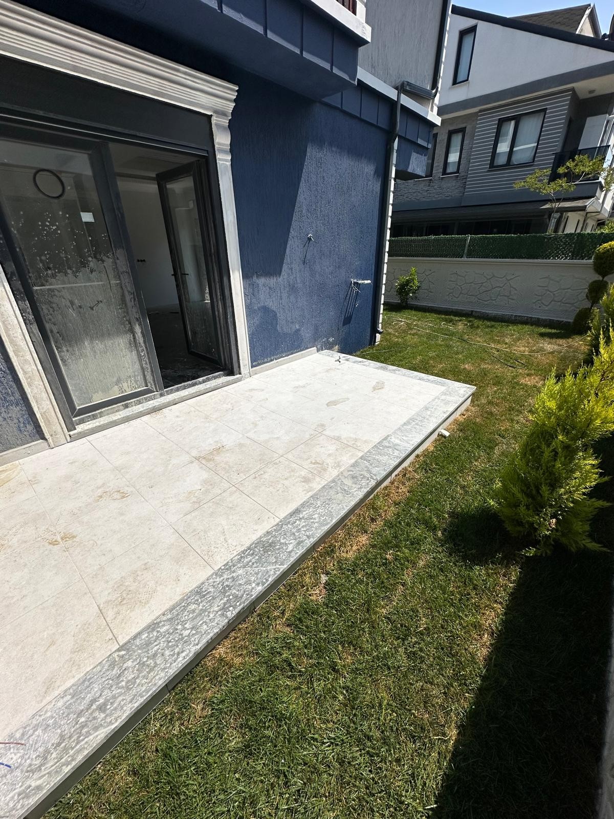 PLAJA 150METRE, MERKEZ PLAJ, KOMPLE GRANİT ZEMİN, EBEVEYN BANYO 3+1 TRİPLEKS VİLLA! KOCAALİ YALI MH